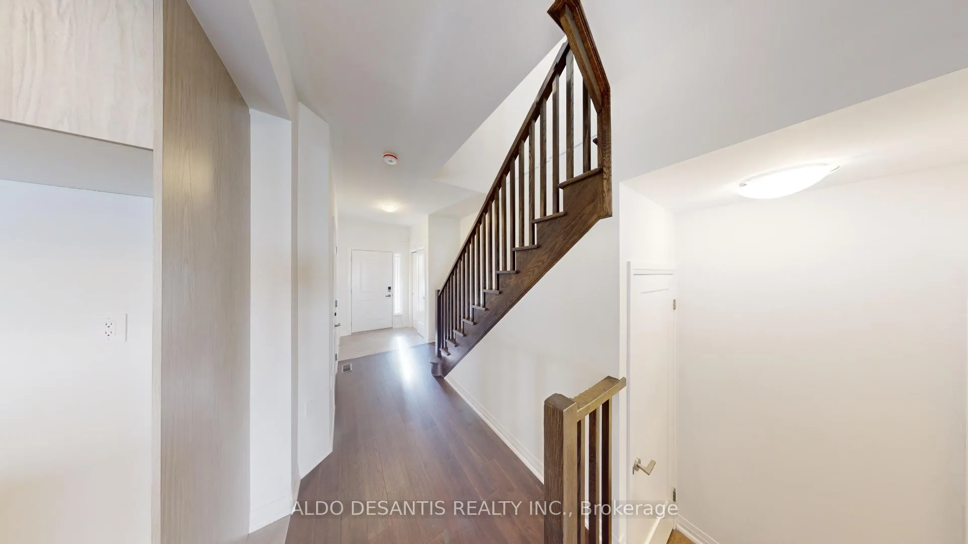 Photo 4 of 214 Rockledge Drive, Hamilton, Hannon — HOMEH