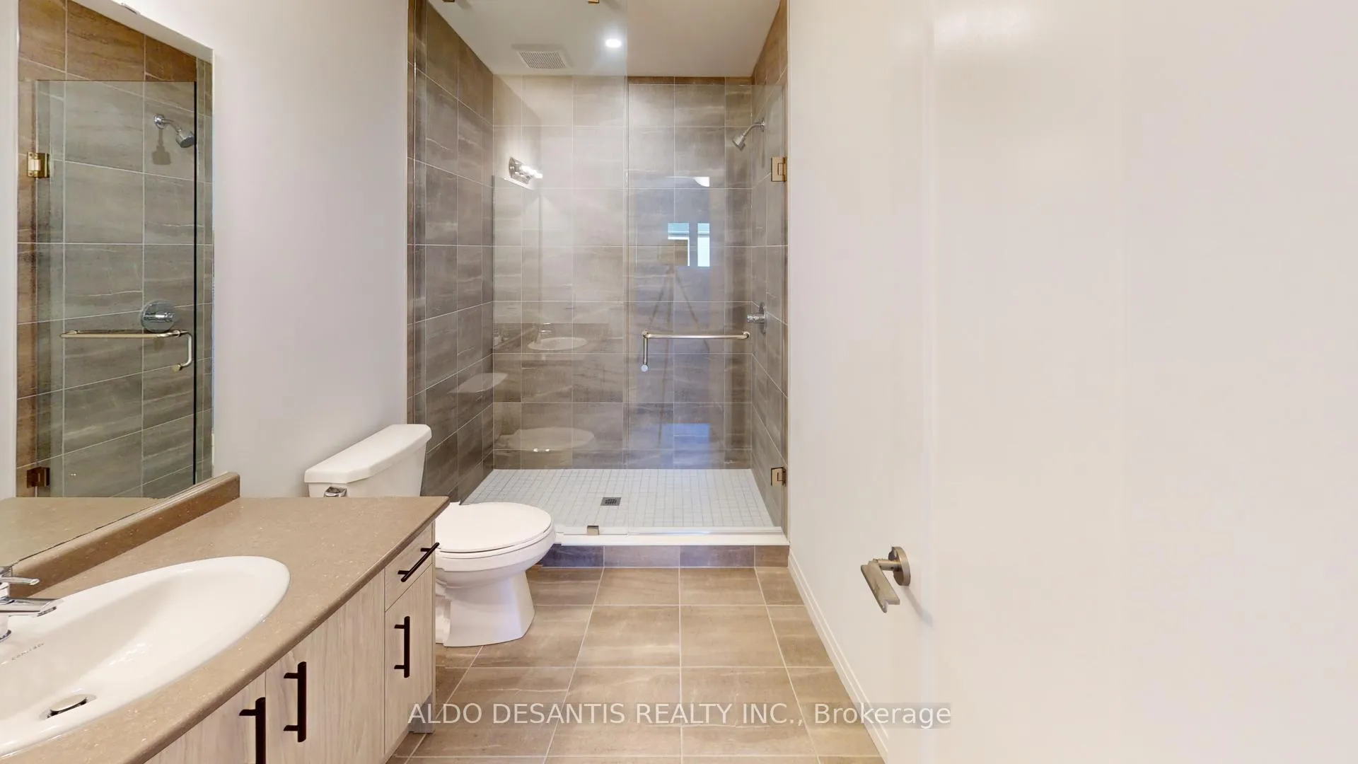 Photo 17 of 214 Rockledge Drive, Hamilton, Hannon — HOMEH