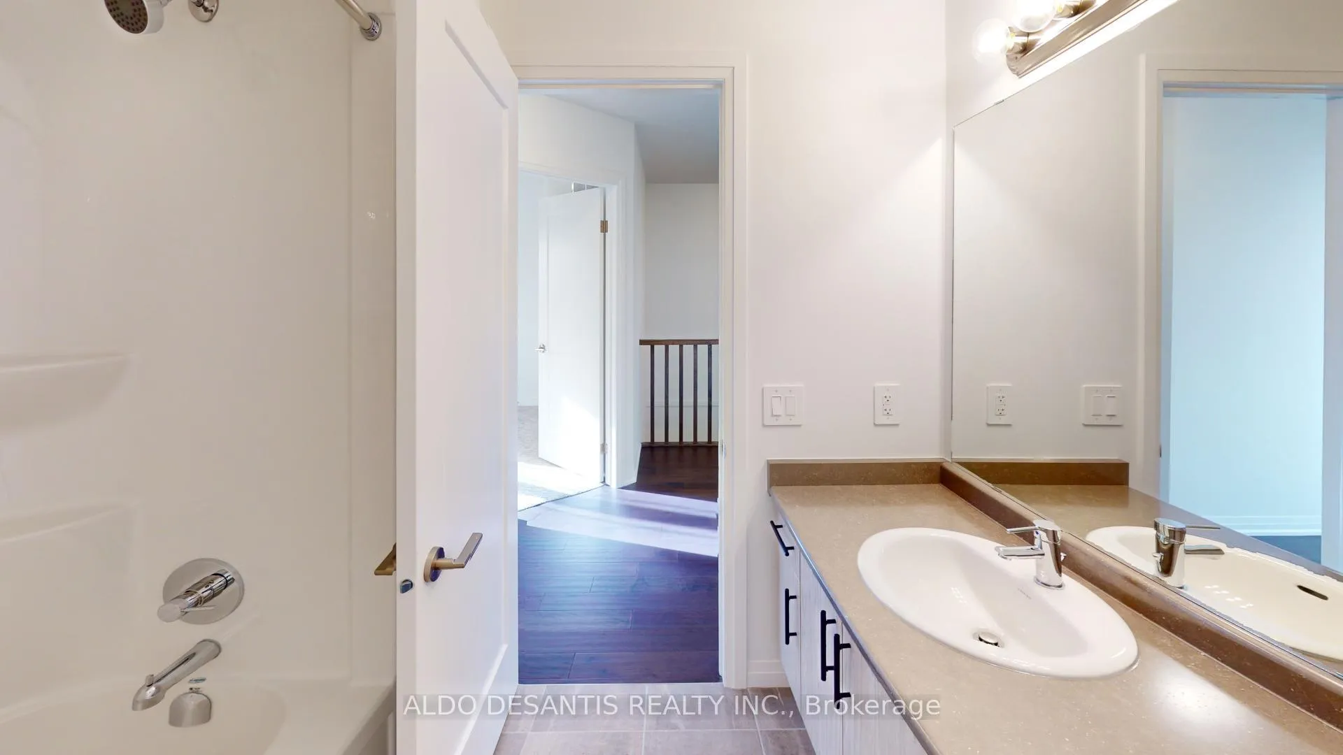 Photo 18 of 214 Rockledge Drive, Hamilton, Hannon — HOMEH
