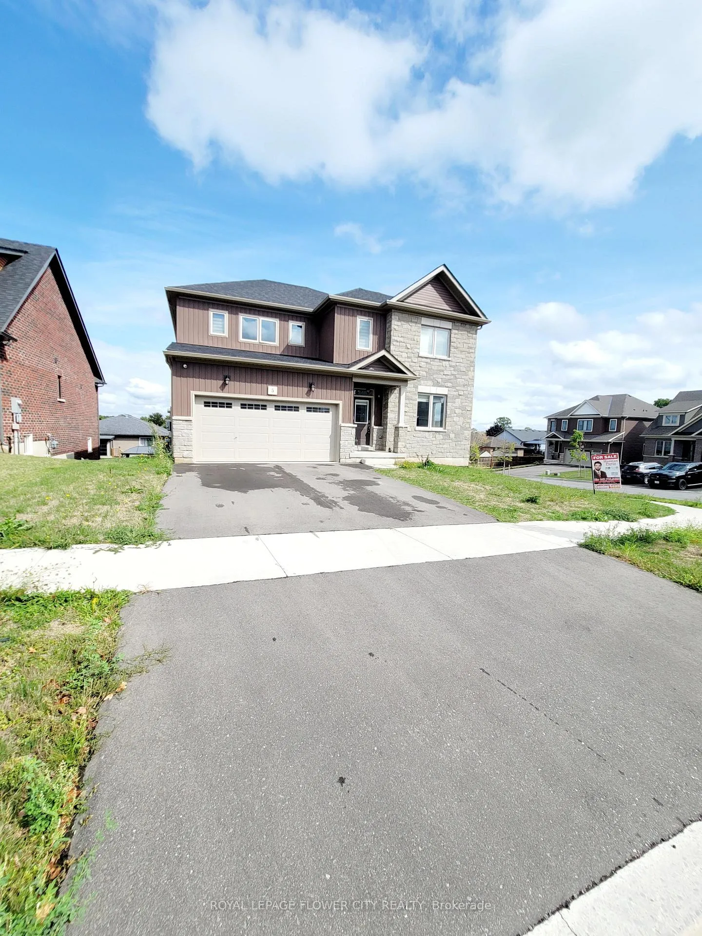 Photo 1 of 5 Oriole Crescent, Port Colborne, Main Street — HOMEH