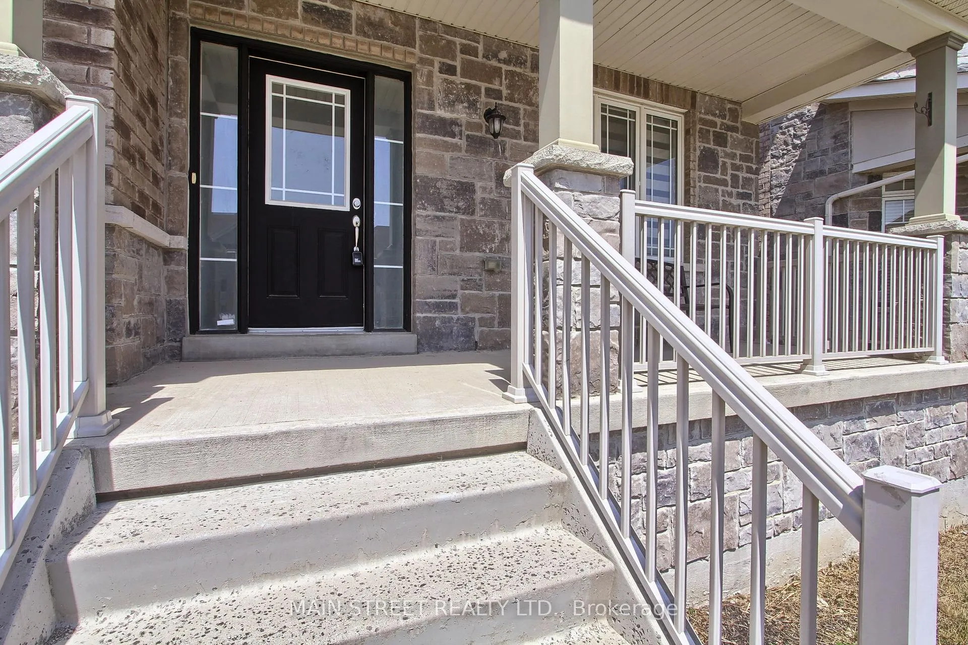 Photo 5 of 1386 Dallman Street, Innisfil, Lefroy — HOMEH
