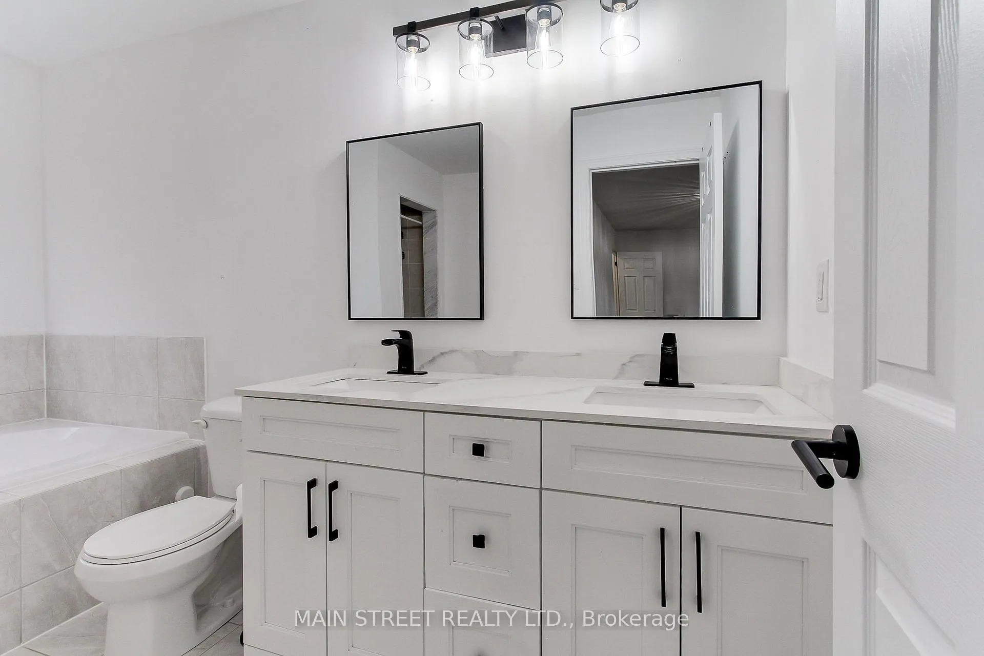 Photo 31 of 1386 Dallman Street, Innisfil, Lefroy — HOMEH
