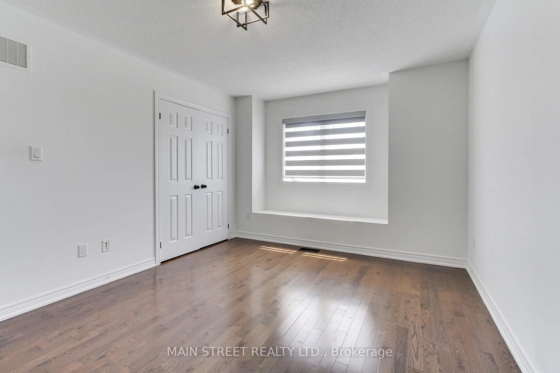 Photo 37 of 1386 Dallman Street, Innisfil, Lefroy — HOMEH