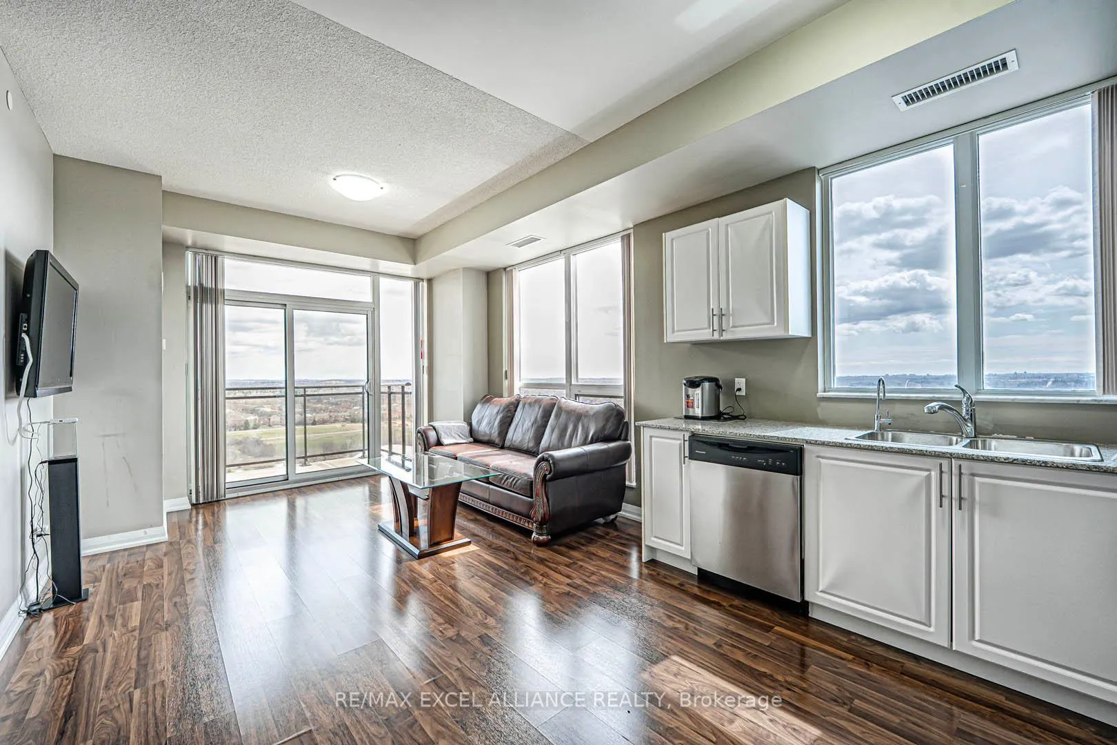 Photo 11 of Unit 2002, 9500 Markham Road, Markham, Wismer — HOMEH