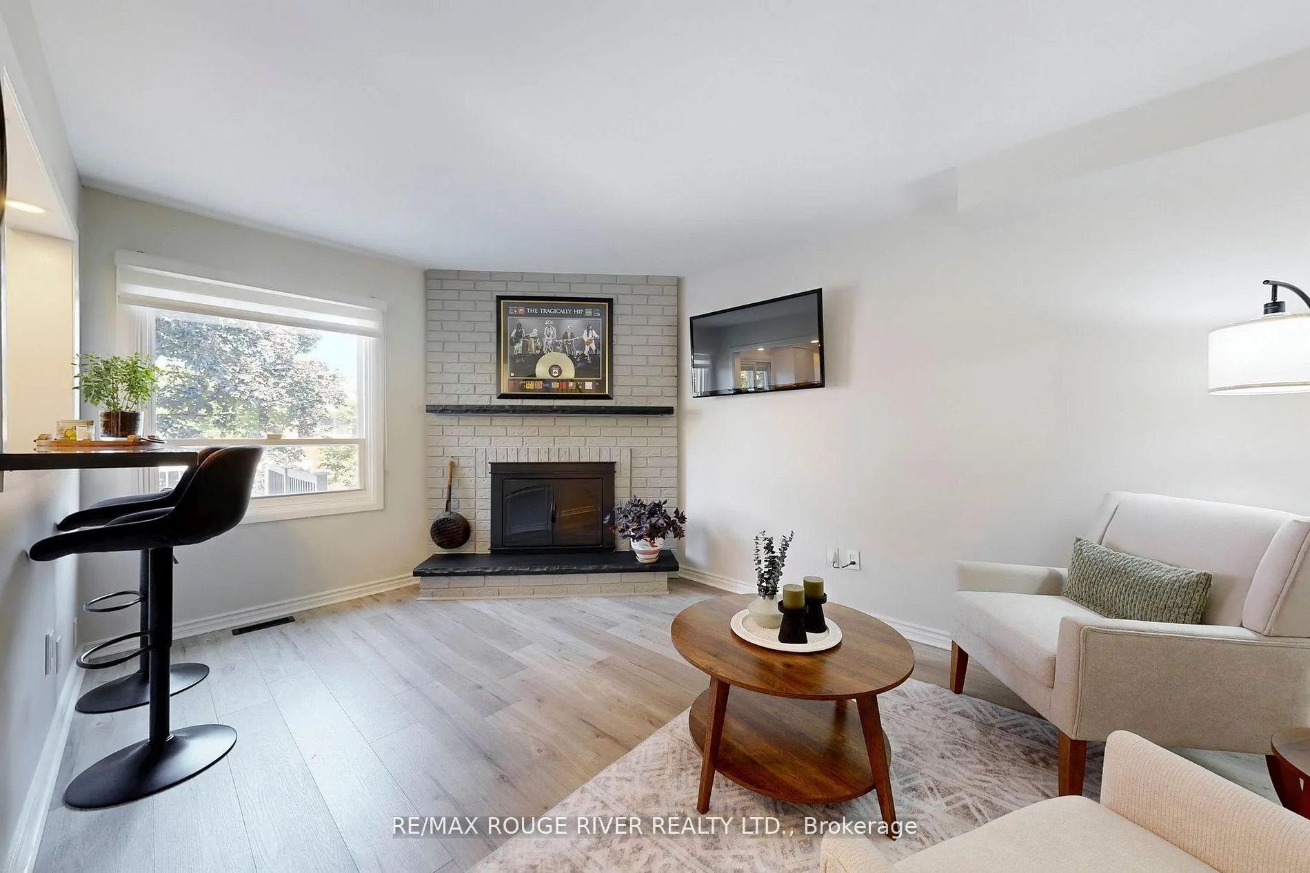 Photo 7 of 13 Dagwell Crescent, Ajax, Central West — HOMEH