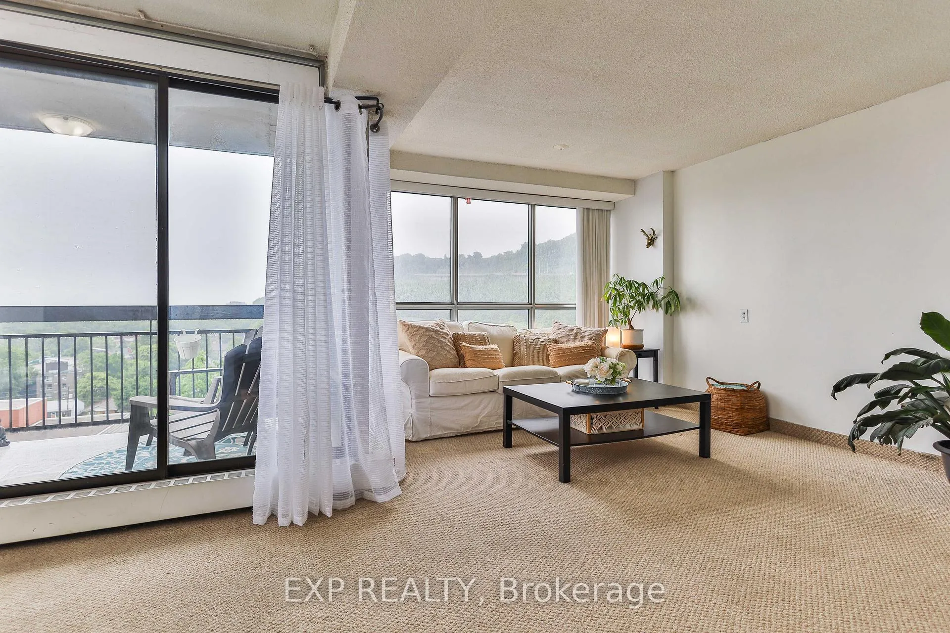 Photo 11 of Unit 1102, 150 Charlton Avenue E, Hamilton, Corktown — HOMEH