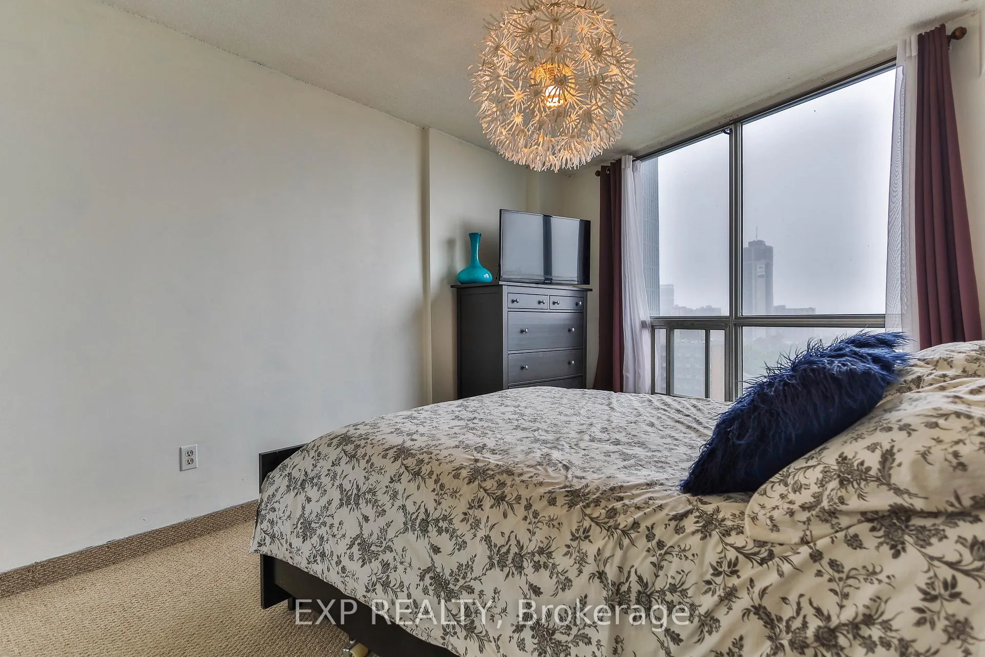 Photo 14 of Unit 1102, 150 Charlton Avenue E, Hamilton, Corktown — HOMEH