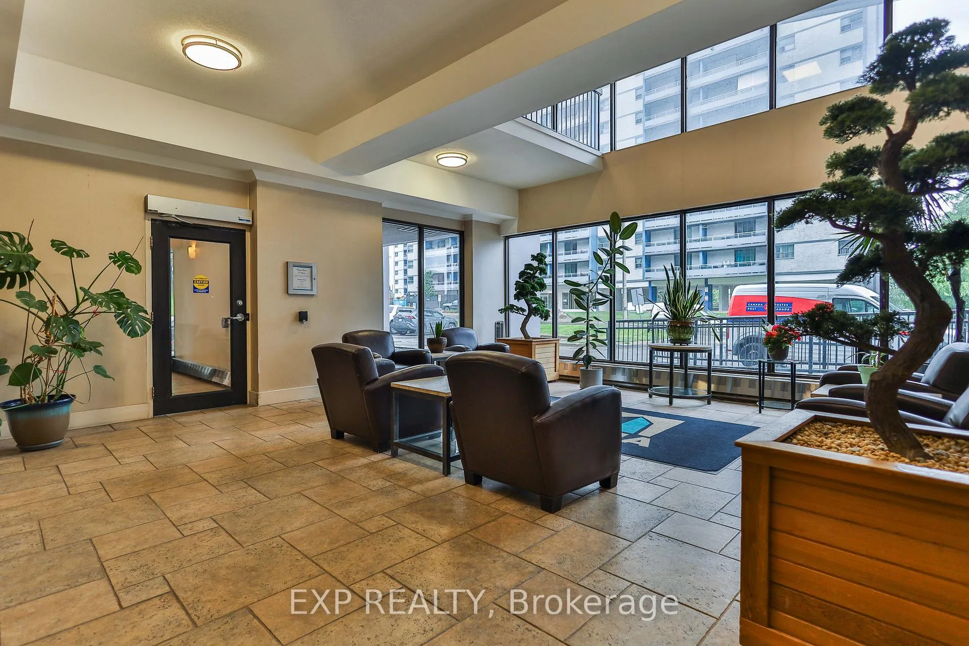 Photo 23 of Unit 1102, 150 Charlton Avenue E, Hamilton, Corktown — HOMEH