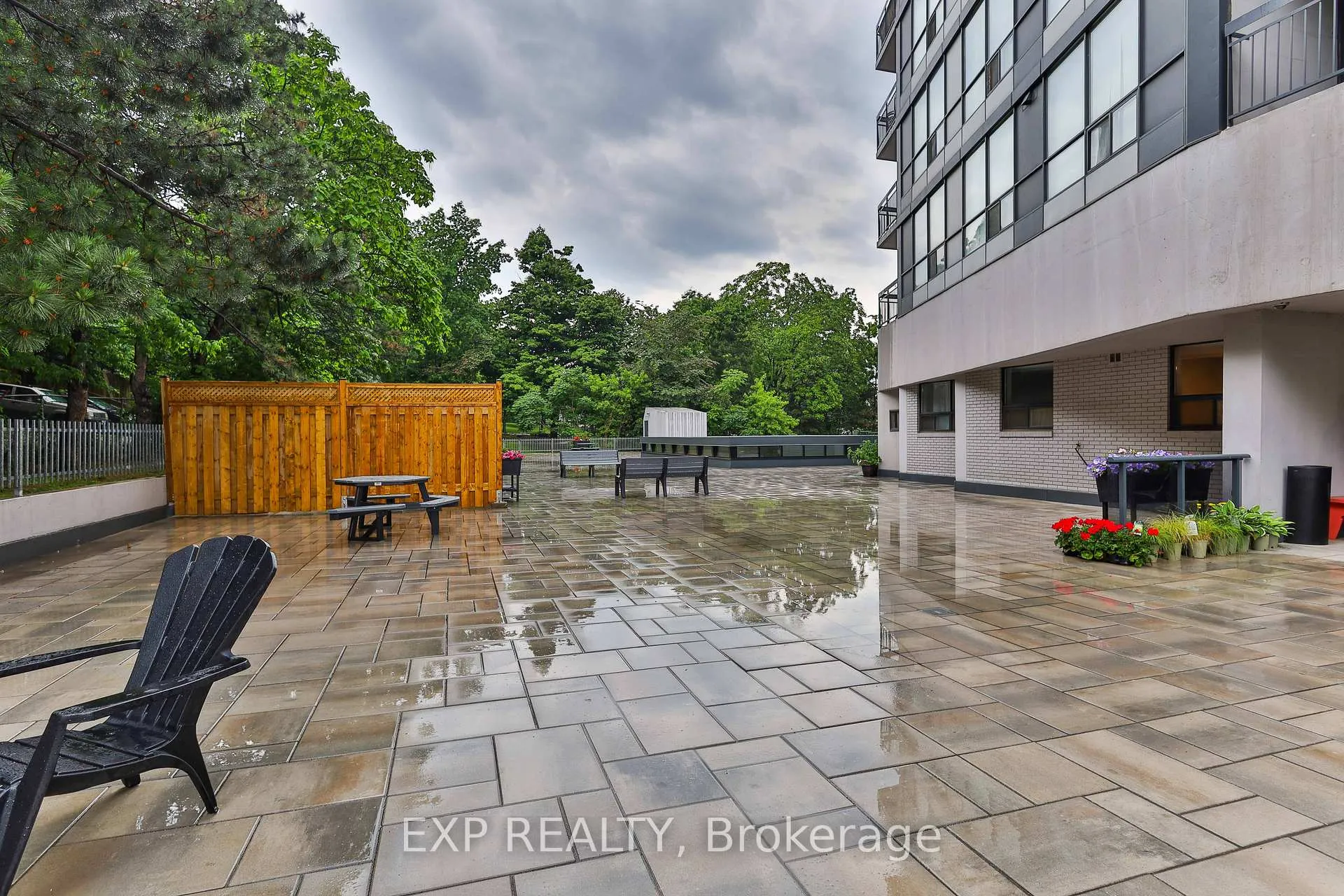 Photo 36 of Unit 1102, 150 Charlton Avenue E, Hamilton, Corktown — HOMEH