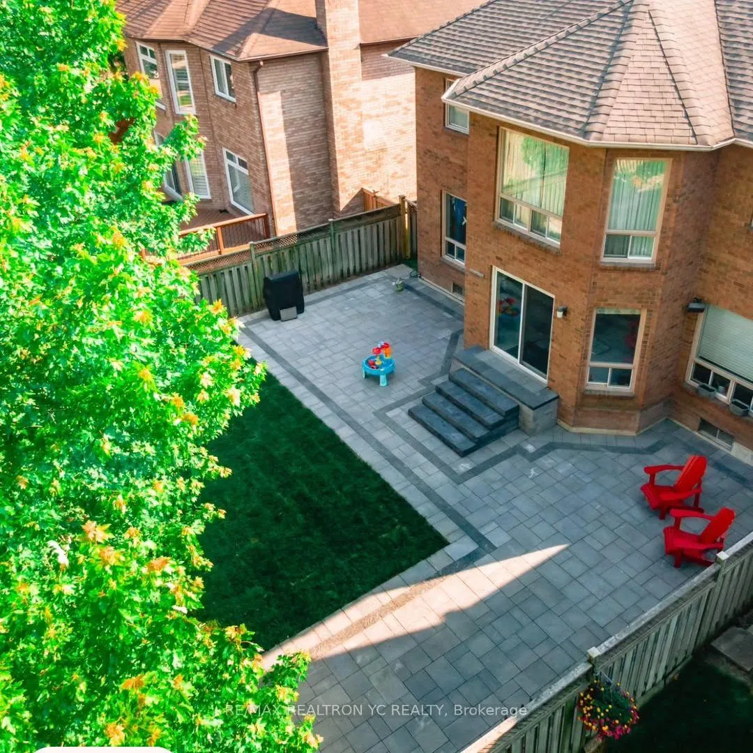 Photo 2 of 896 Darwin Drive, Pickering, Dunbarton — HOMEH