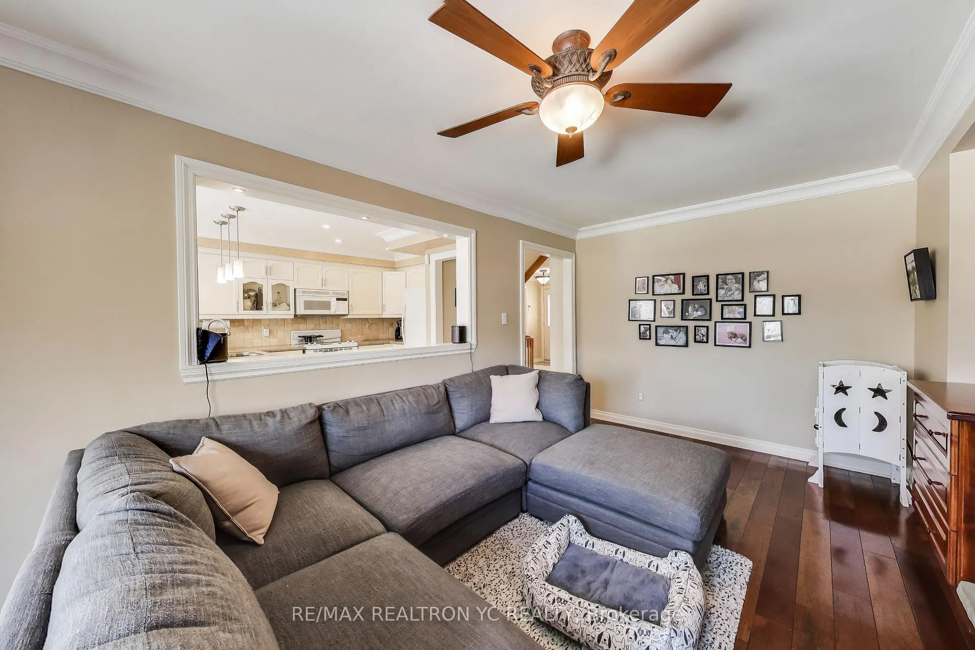 Photo 11 of 896 Darwin Drive, Pickering, Dunbarton — HOMEH
