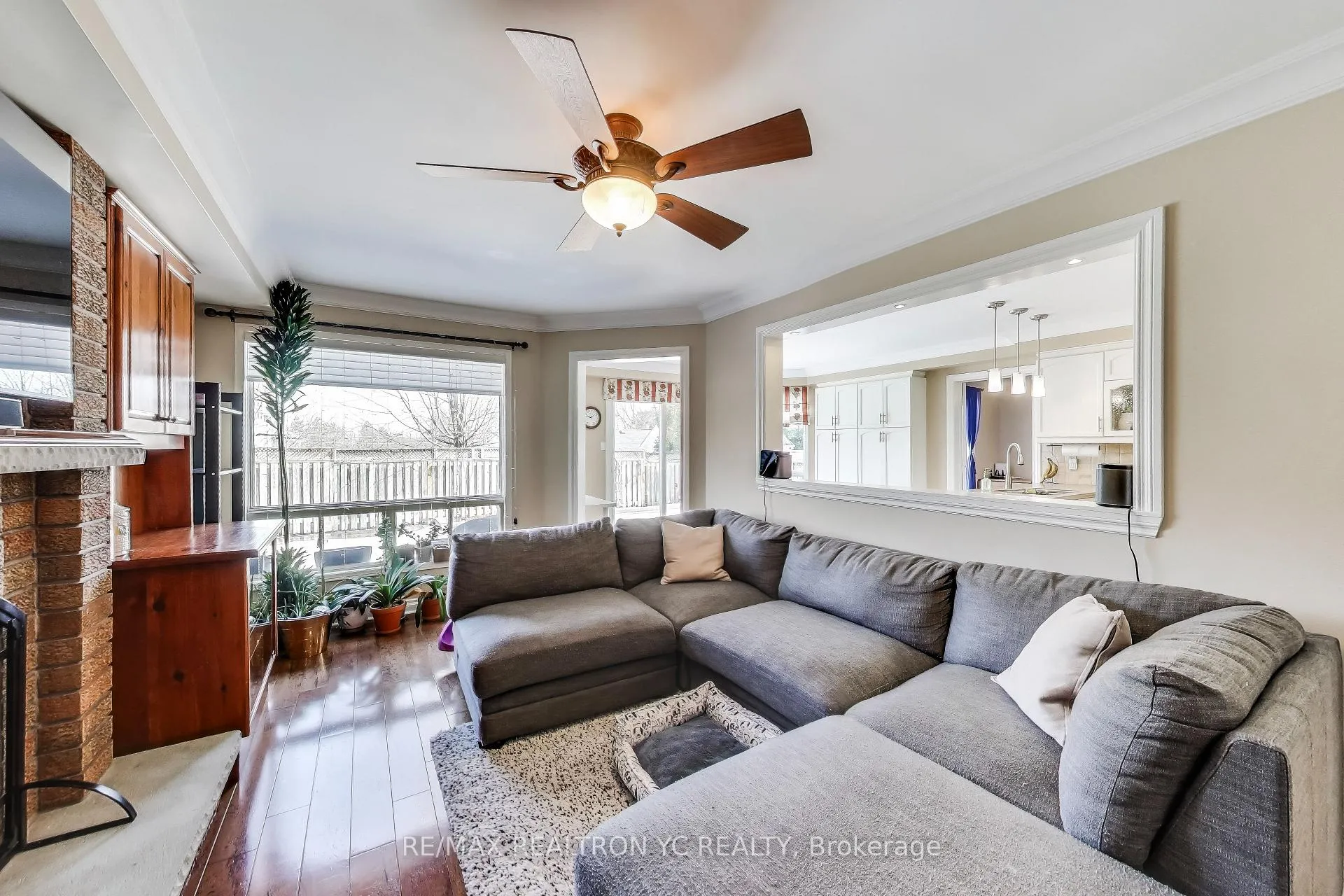Photo 12 of 896 Darwin Drive, Pickering, Dunbarton — HOMEH