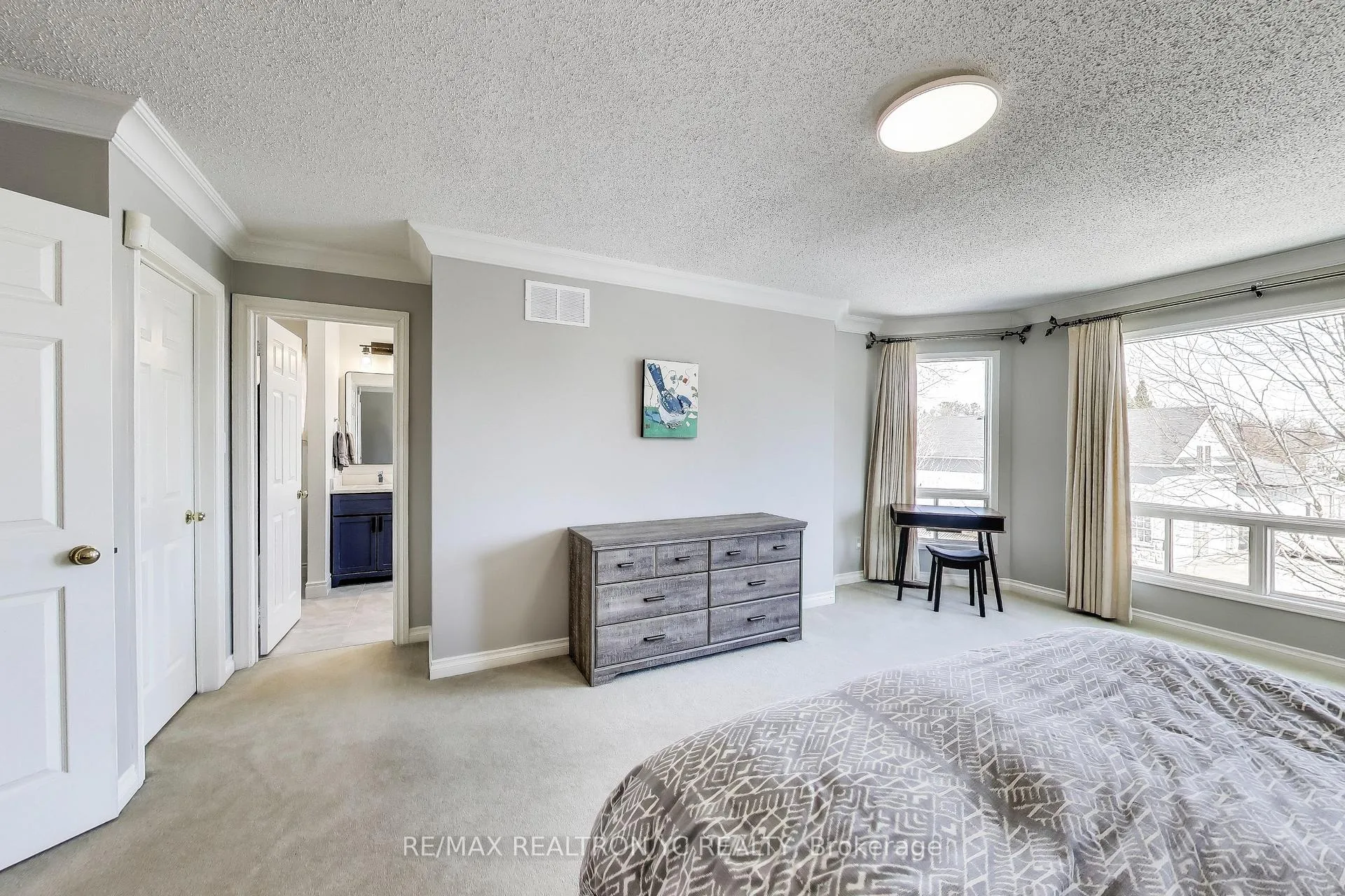 Photo 17 of 896 Darwin Drive, Pickering, Dunbarton — HOMEH