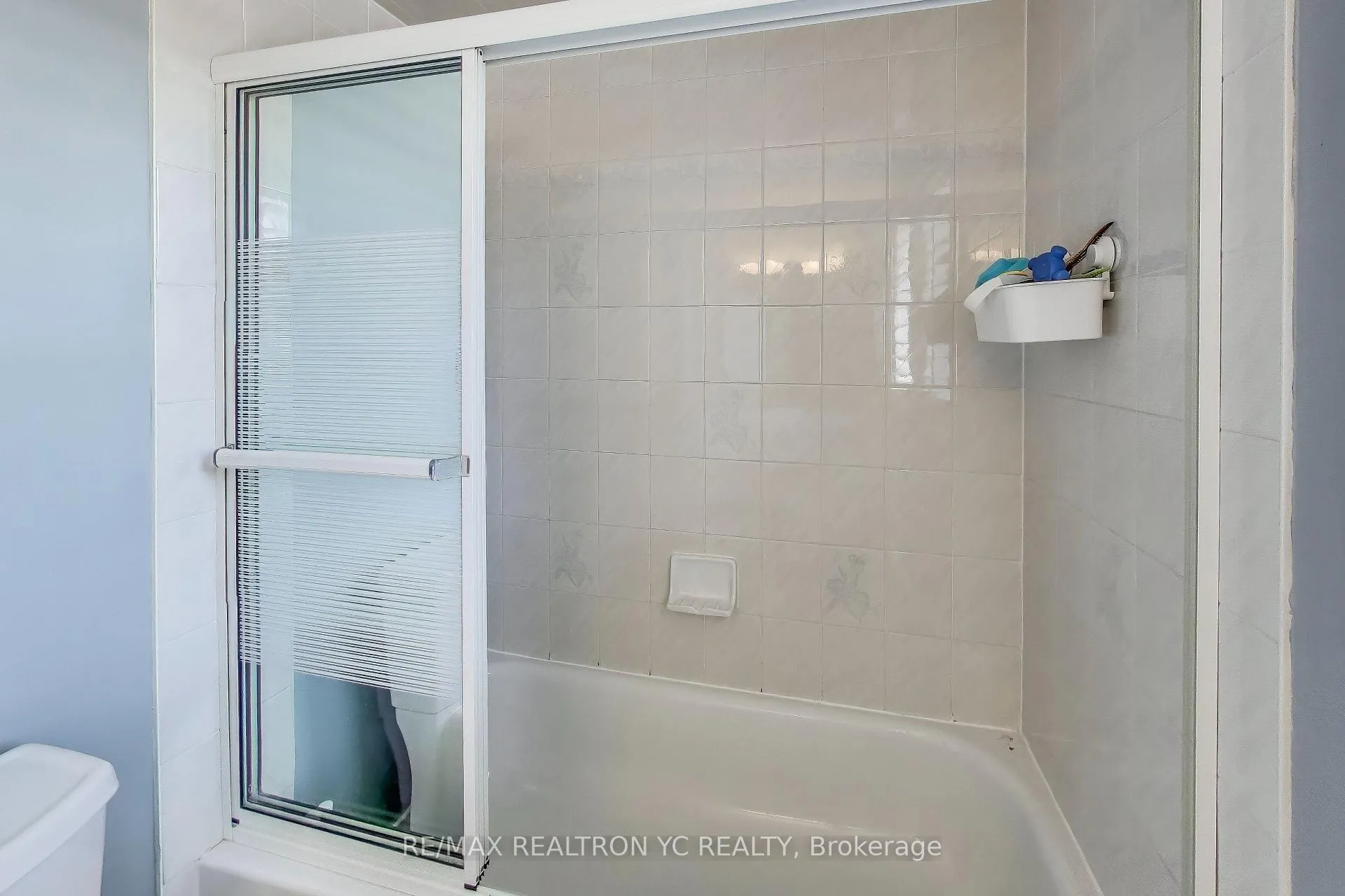 Photo 28 of 896 Darwin Drive, Pickering, Dunbarton — HOMEH