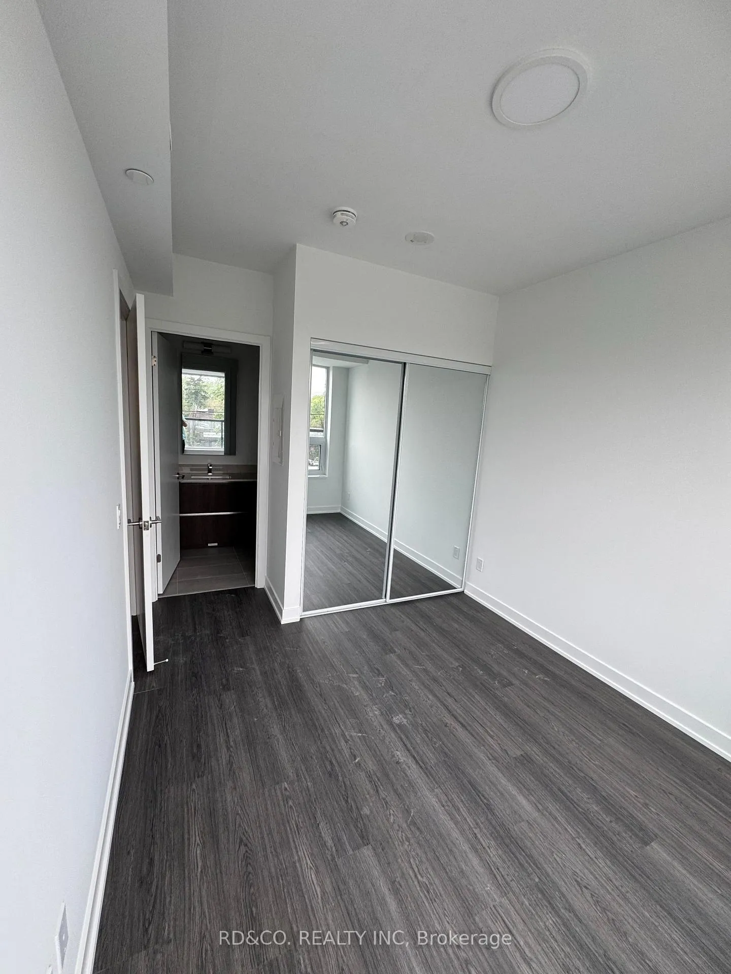 Photo 7 of Unit 216, 8188 Yonge Street, Vaughan, Uplands — HOMEH