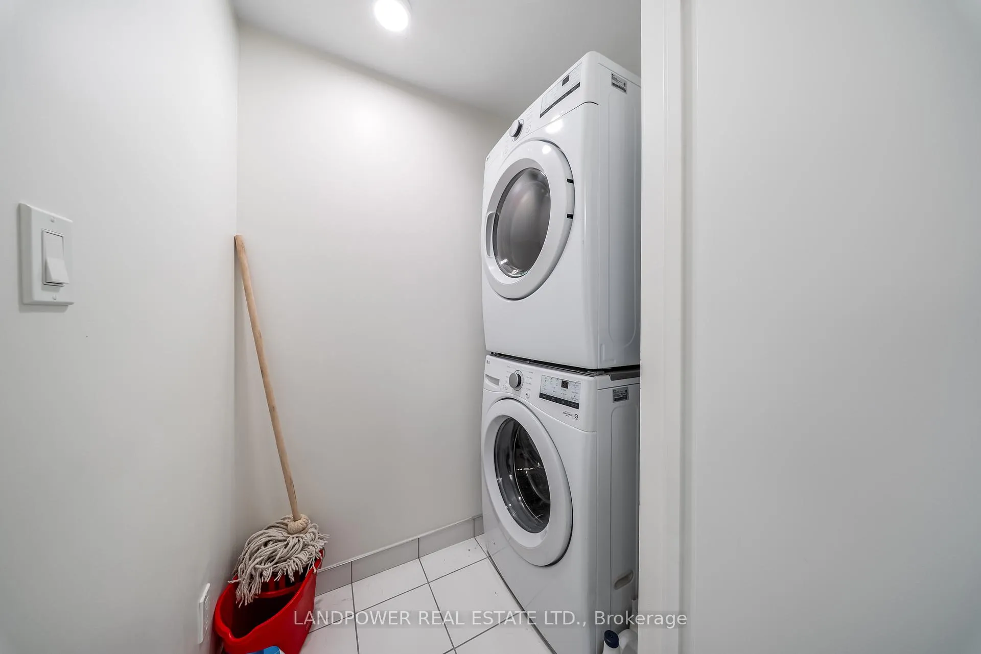 Photo 22 of Unit 1809, 292 Verdale Crossing, Markham, Unionville — HOMEH