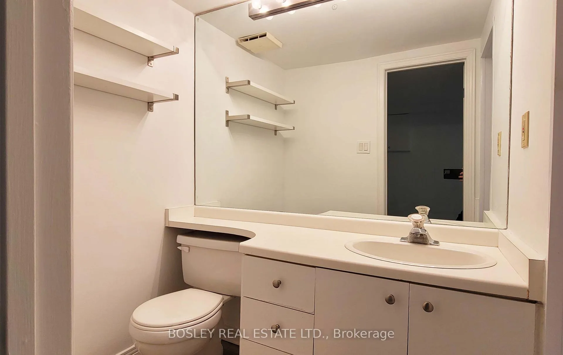 Photo 10 of Unit Bsmt, 8 Sammon Avenue, Toronto, Danforth Village-East York — HOMEH