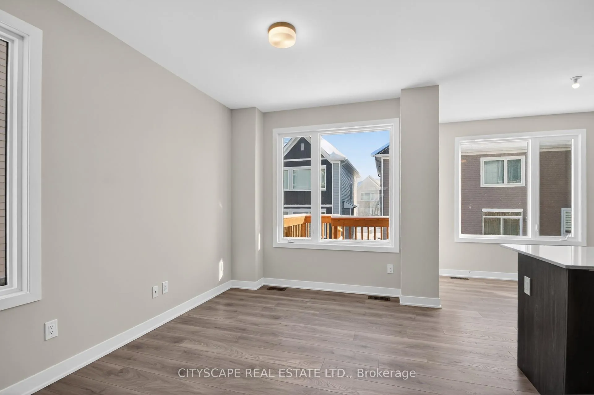 Photo 5 of 544 Promontory Place, Ottawa, Barrhaven - Half Moon Bay — HOMEH
