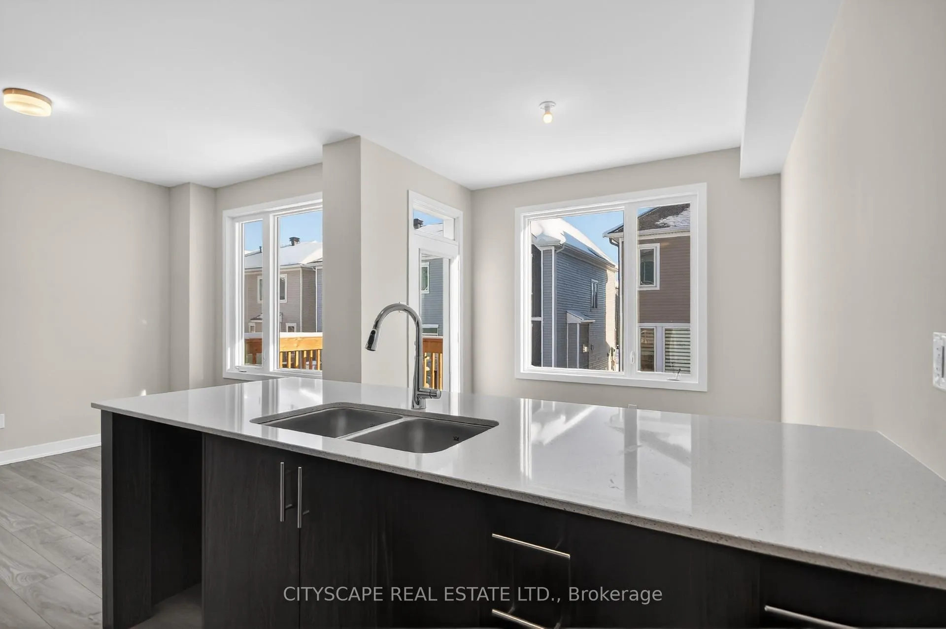 Photo 6 of 544 Promontory Place, Ottawa, Barrhaven - Half Moon Bay — HOMEH