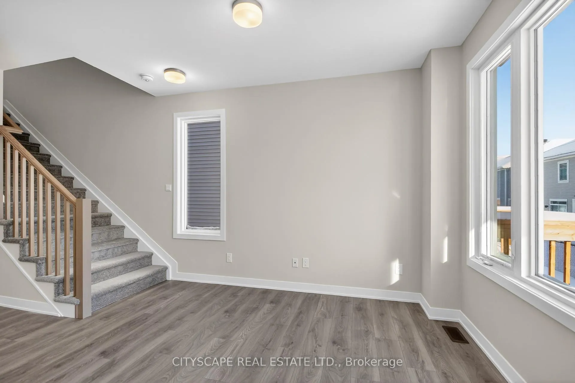 Photo 9 of 544 Promontory Place, Ottawa, Barrhaven - Half Moon Bay — HOMEH