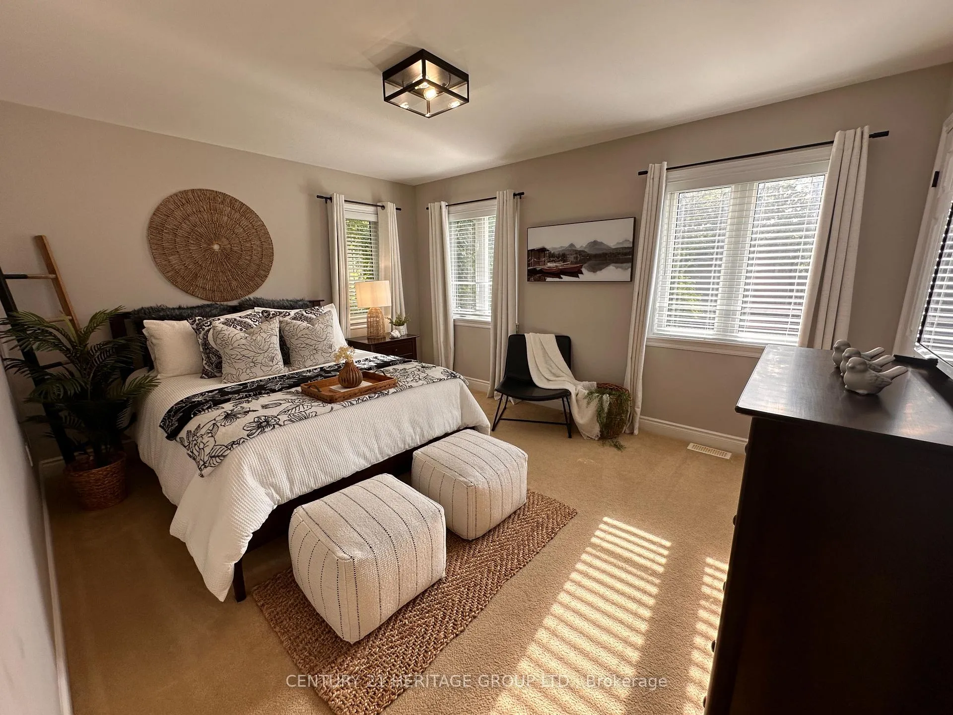 Photo 10 of 943A Lake Drive N, Georgina, Historic Lakeshore Communities — HOMEH