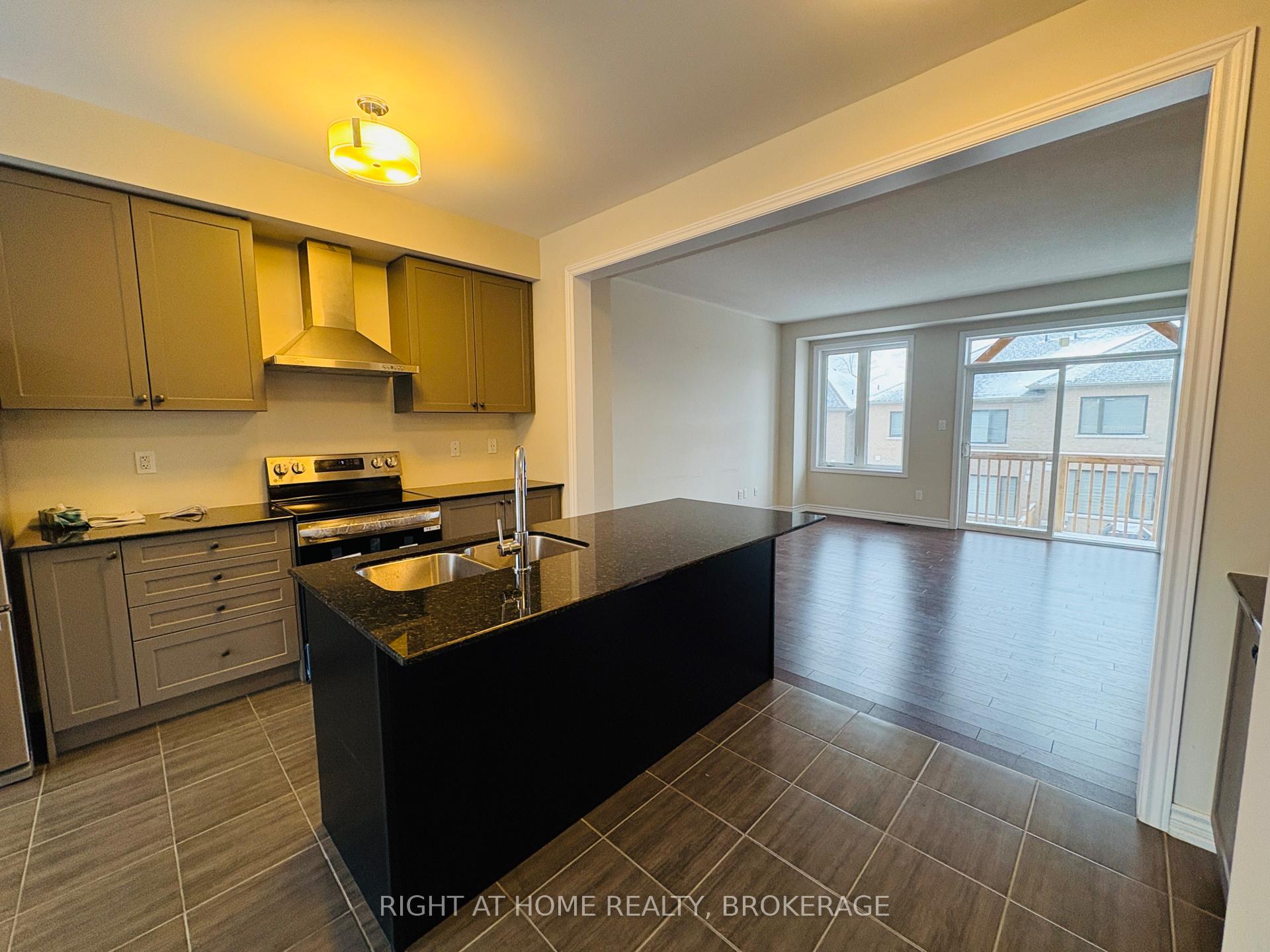 Photo 9 of 54 Douet Lane, Ajax, South East — HOMEH