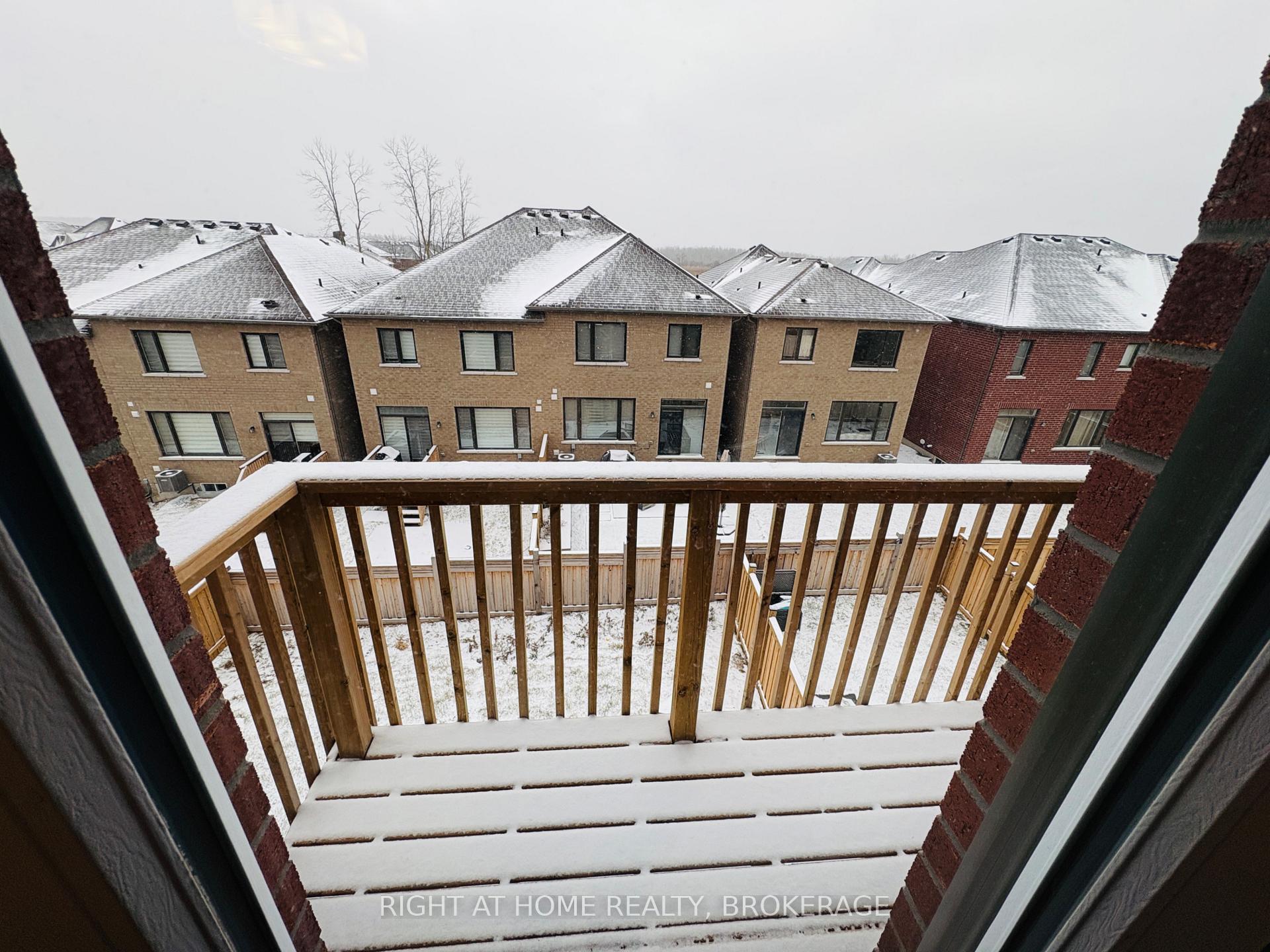 Photo 18 of 54 Douet Lane, Ajax, South East — HOMEH