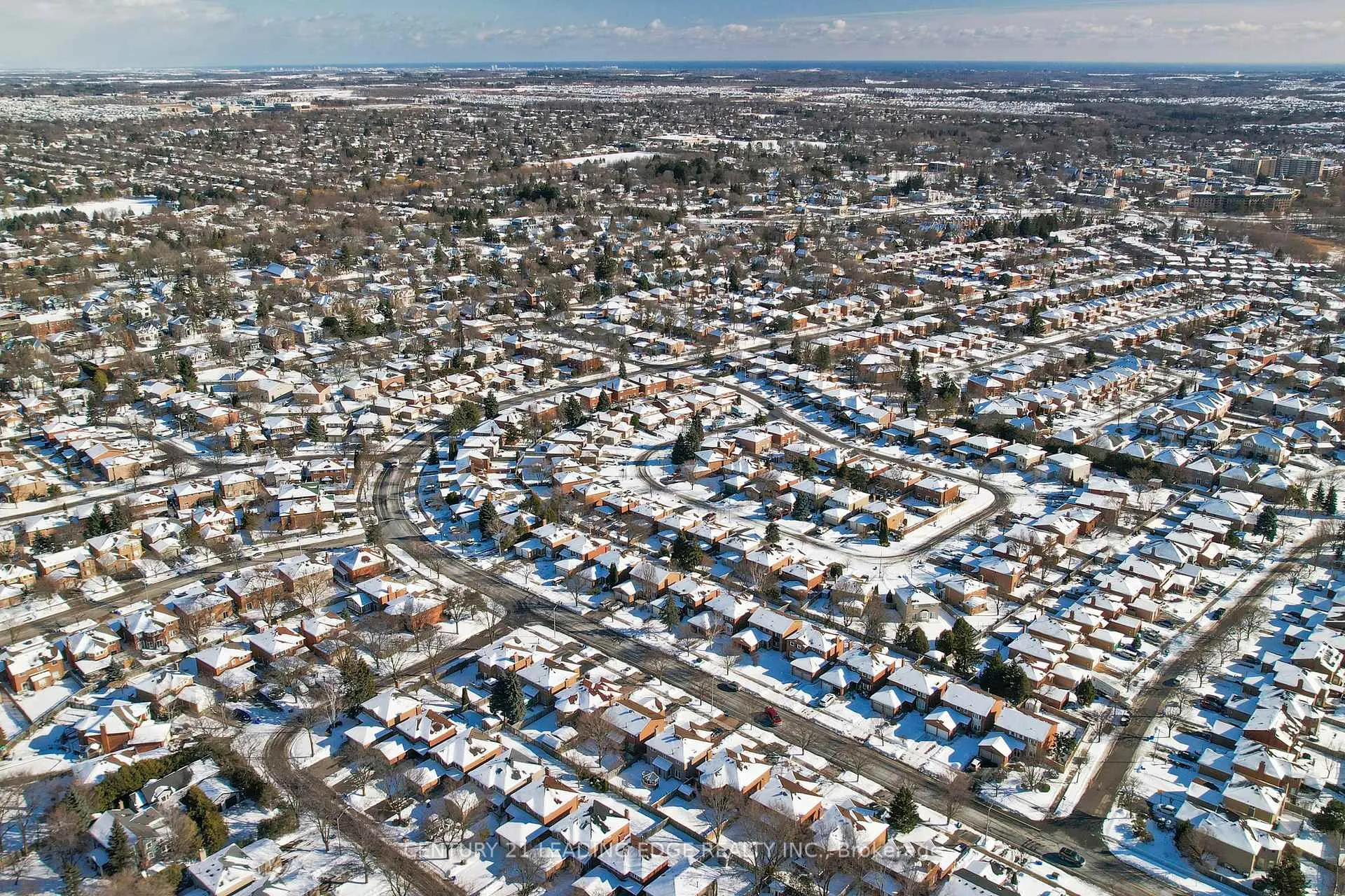 Photo 7 of 345 Raymerville Drive, Markham, Raymerville — HOMEH