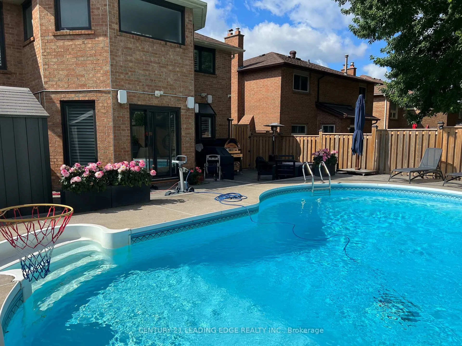 Photo 47 of 345 Raymerville Drive, Markham, Raymerville — HOMEH