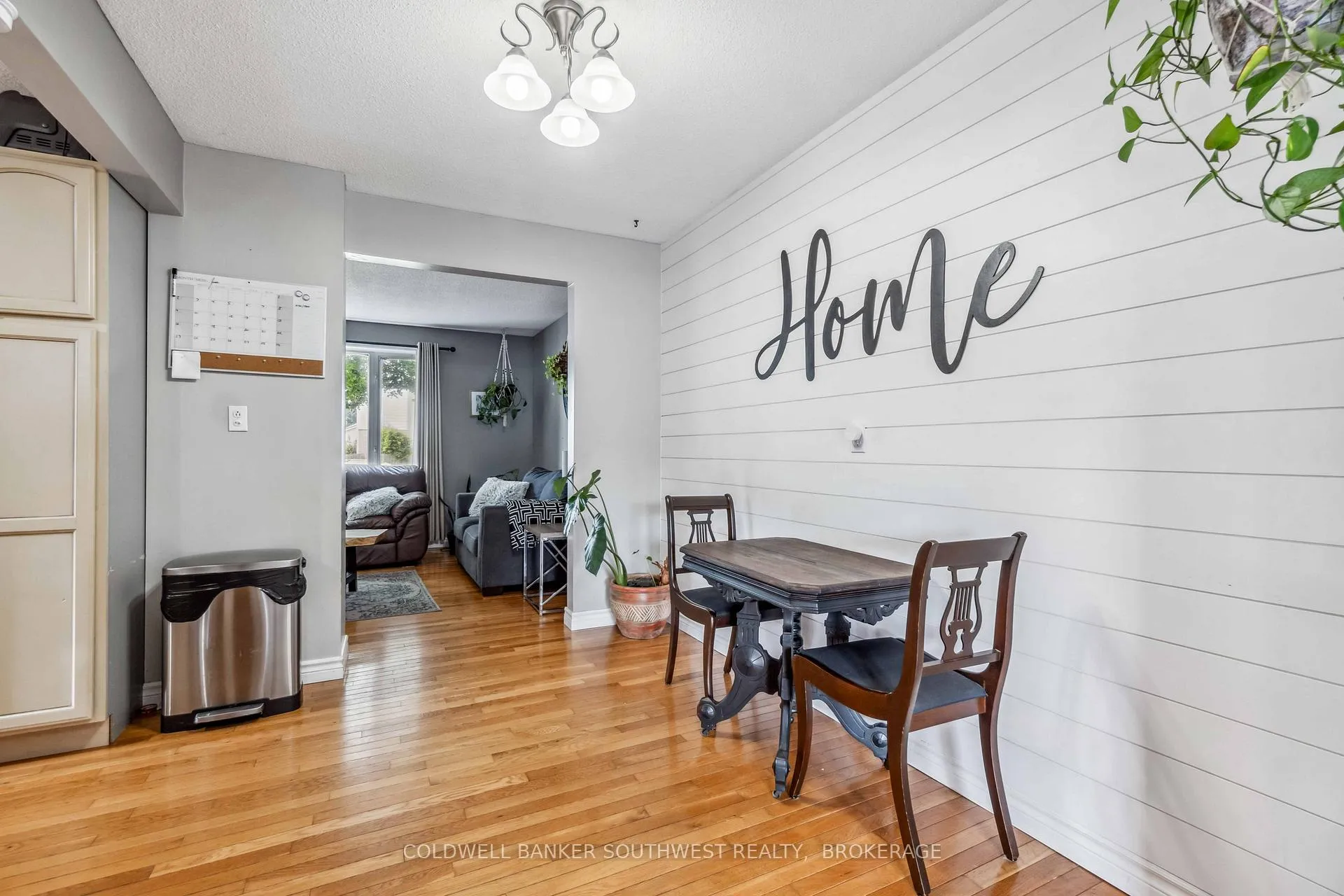 Photo 9 of 146 Emi Avenue, St. Clair — HOMEH