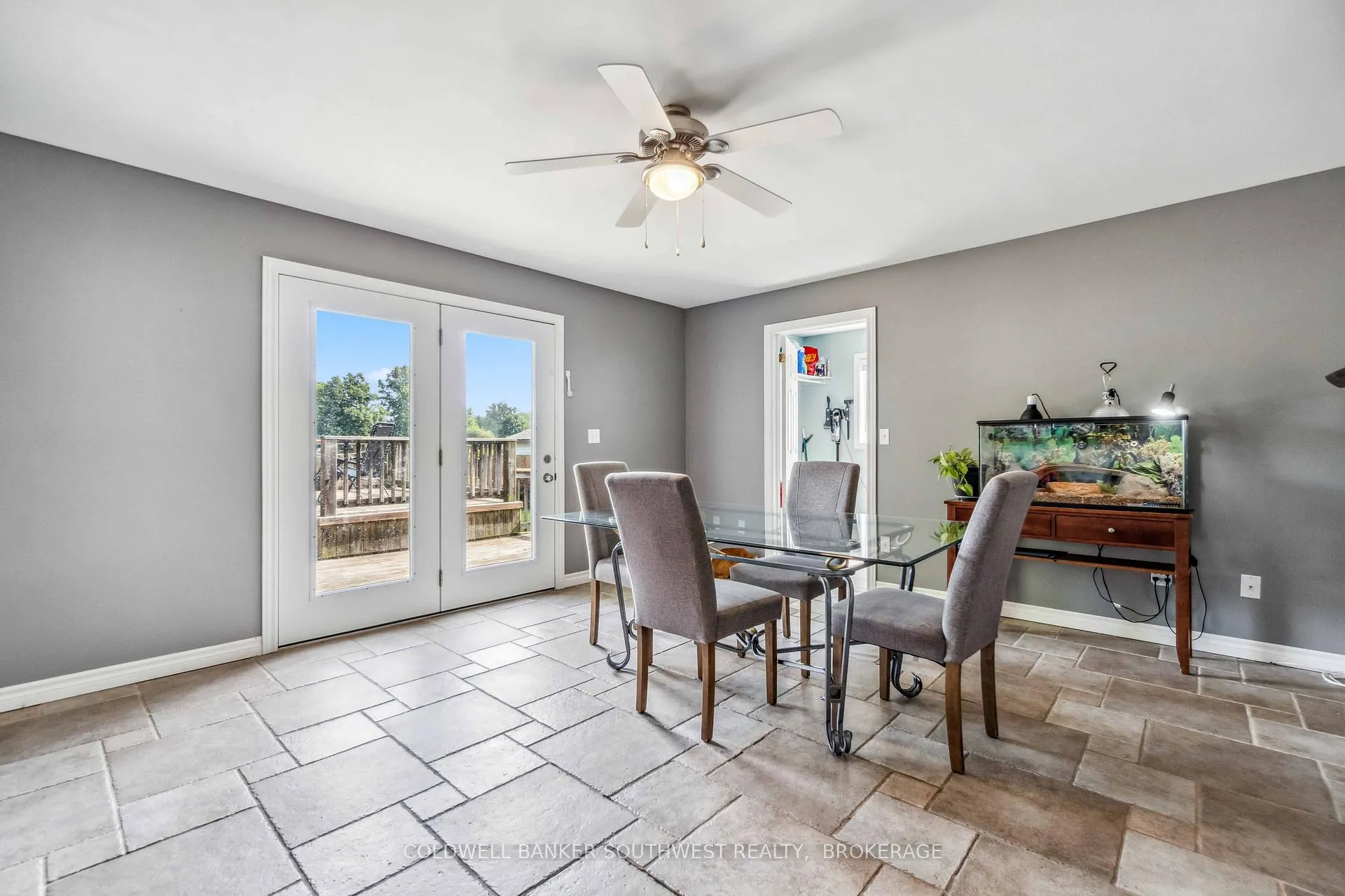 Photo 11 of 146 Emi Avenue, St. Clair — HOMEH
