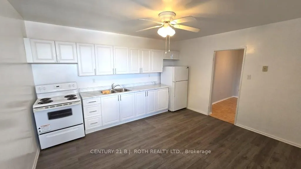 Photo 3 of Unit 405, 98 Holgate Street, Barrie, Allandale — HOMEH