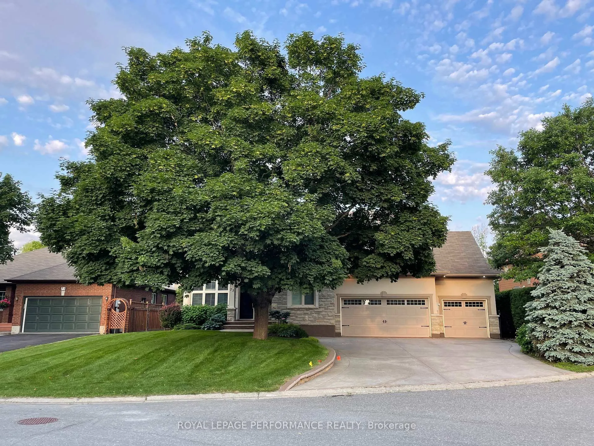 Photo 2 of 73 Shaughnessy Crescent, Ottawa, Kanata - Kanata Lakes/Heritage Hills — HOMEH