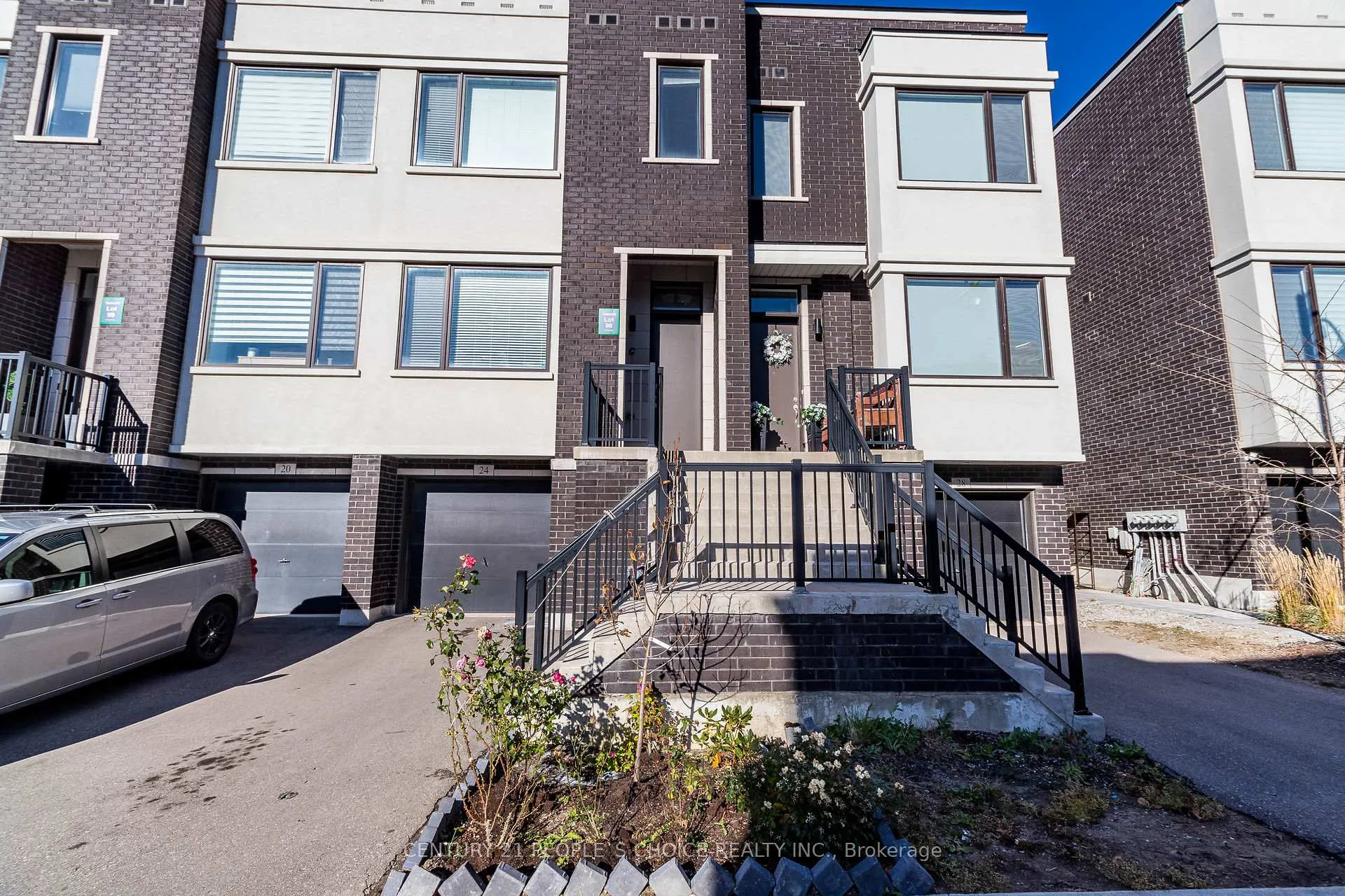 Photo 1 of 24 Cassila Way Drive, Vaughan, Vellore Village — HOMEH