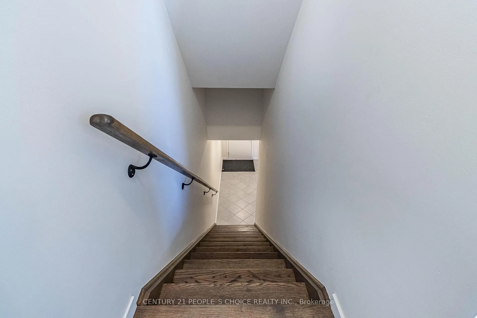 Photo 18 of 24 Cassila Way Drive, Vaughan, Vellore Village — HOMEH