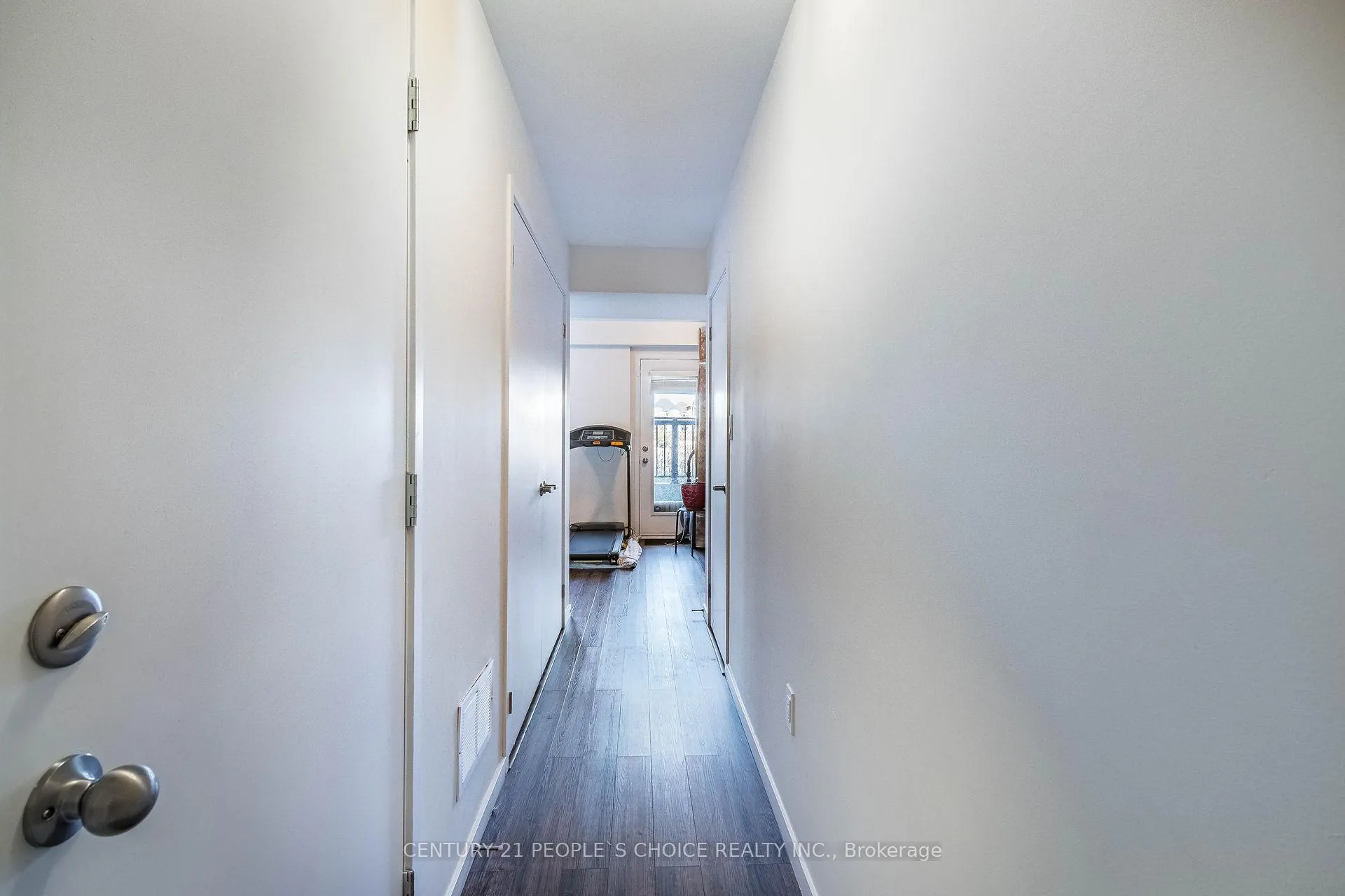 Photo 19 of 24 Cassila Way Drive, Vaughan, Vellore Village — HOMEH