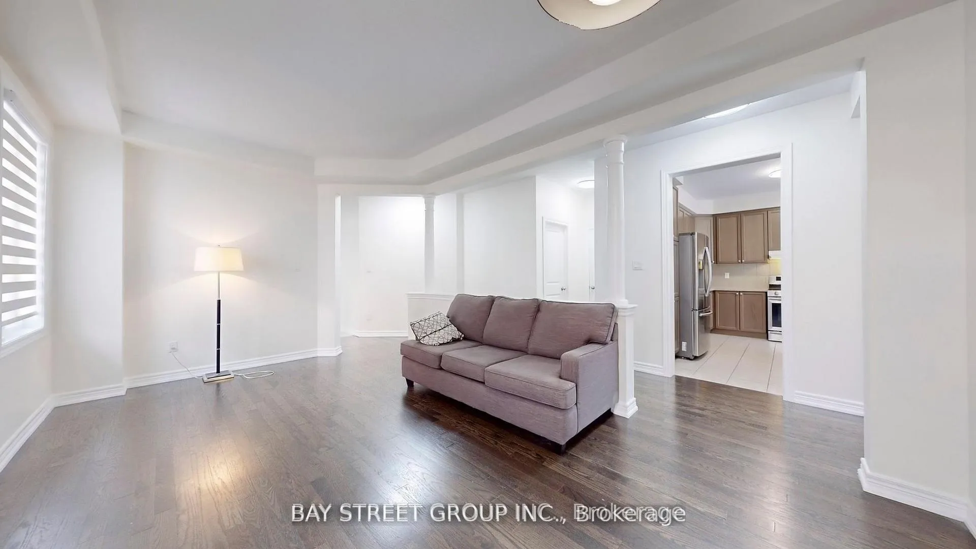 Photo 5 of 127 William Fair Drive, Clarington, Bowmanville — HOMEH