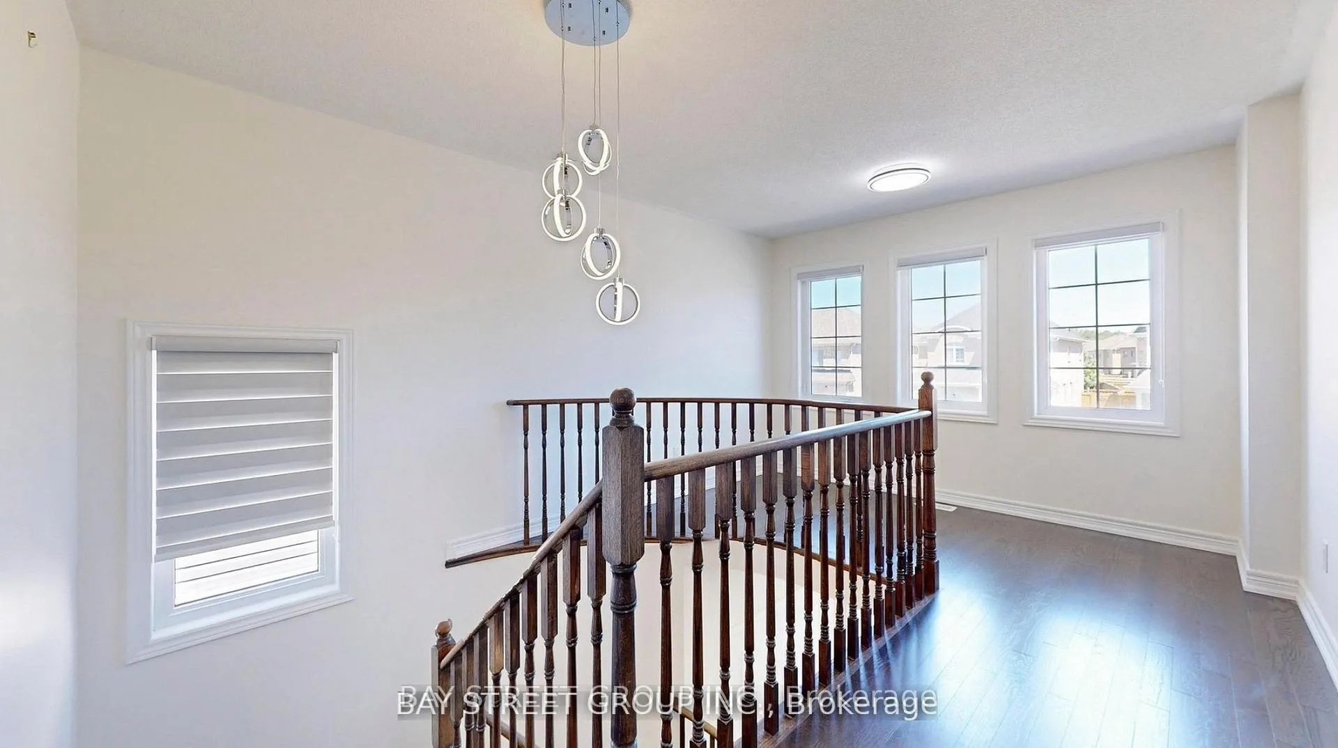 Photo 15 of 127 William Fair Drive, Clarington, Bowmanville — HOMEH