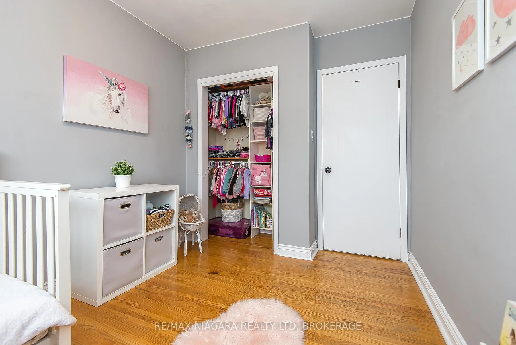 Photo 15 of 5 Glen Avenue, St. Catharines, Western Hill — HOMEH