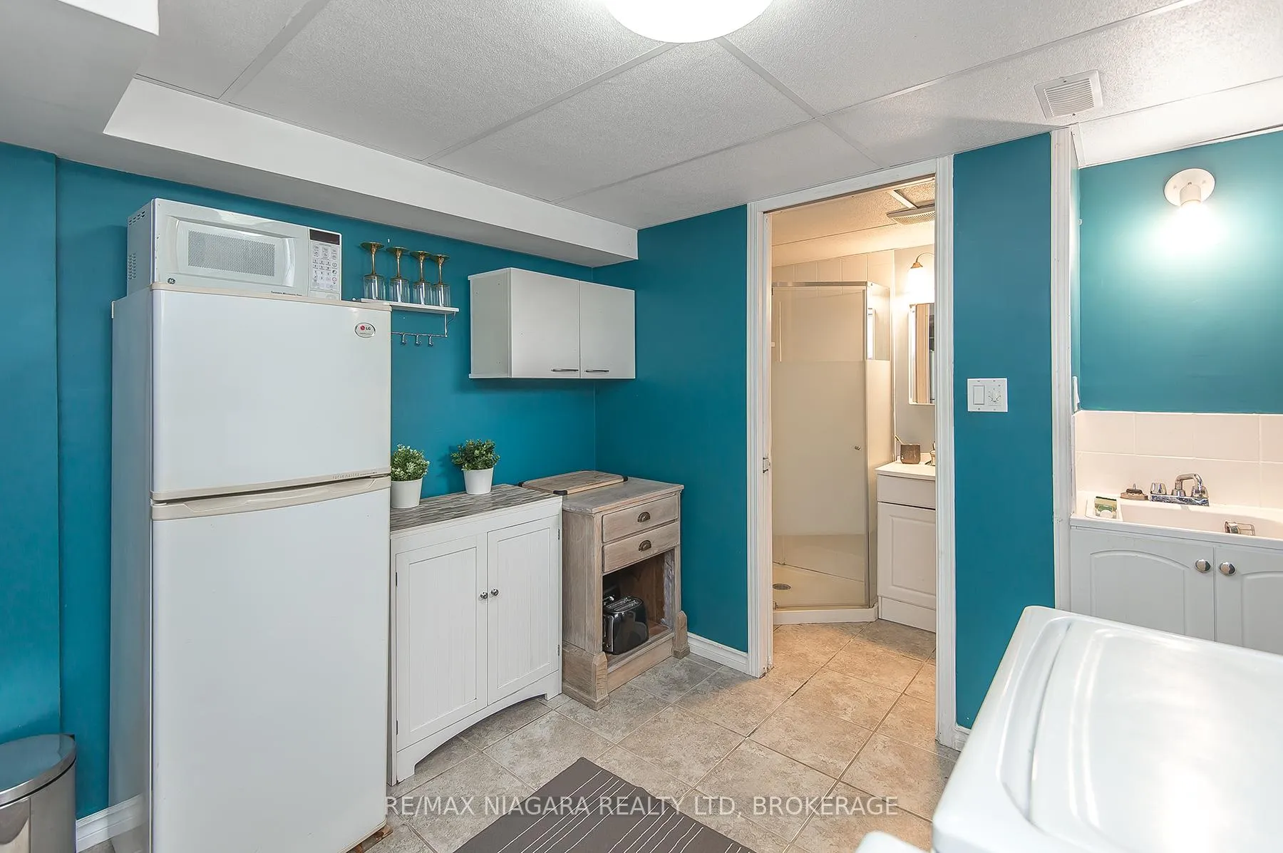 Photo 23 of 5 Glen Avenue, St. Catharines, Western Hill — HOMEH
