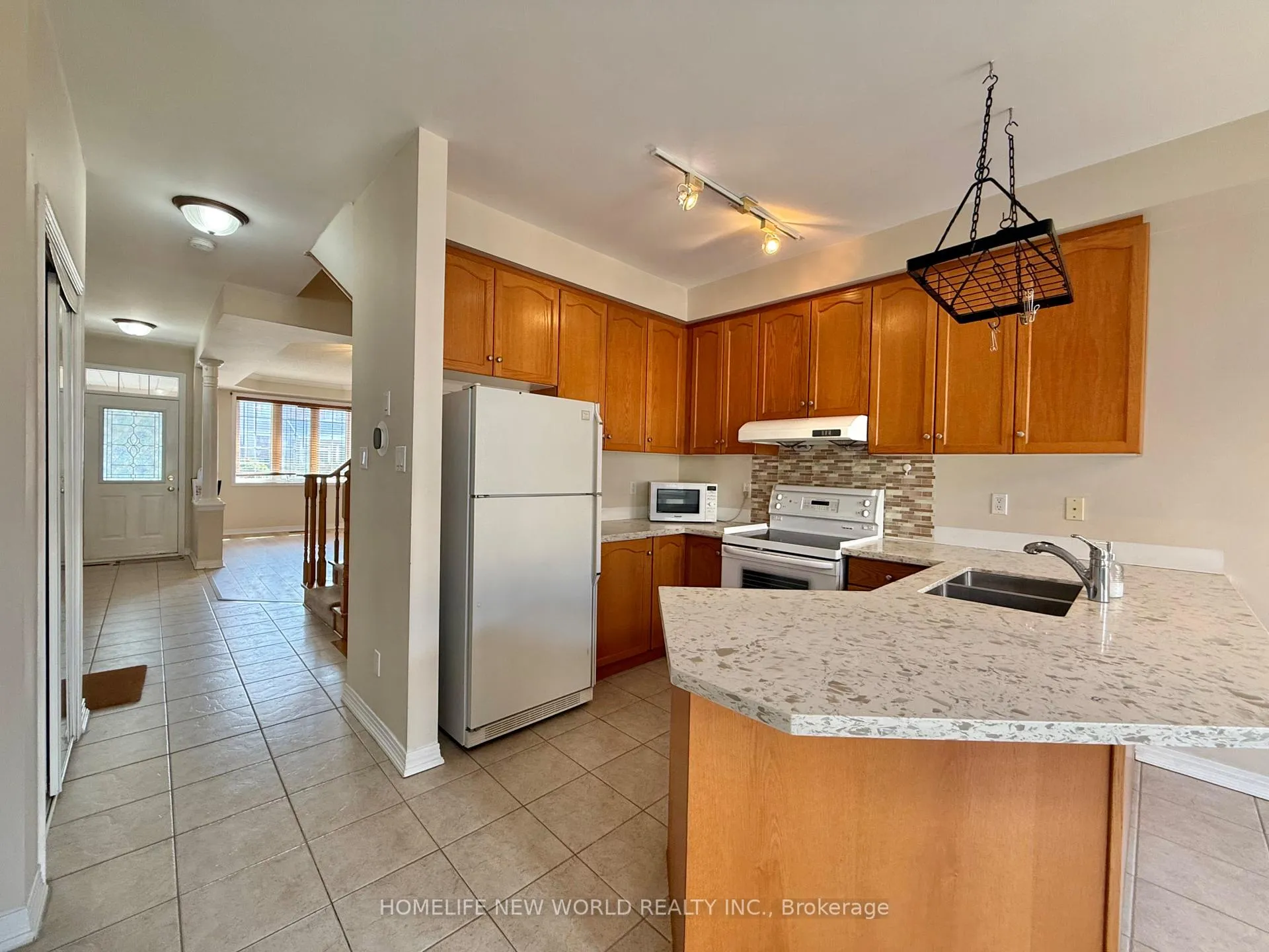 Photo 6 of 20 Sanderson Road, Markham, Cachet — HOMEH