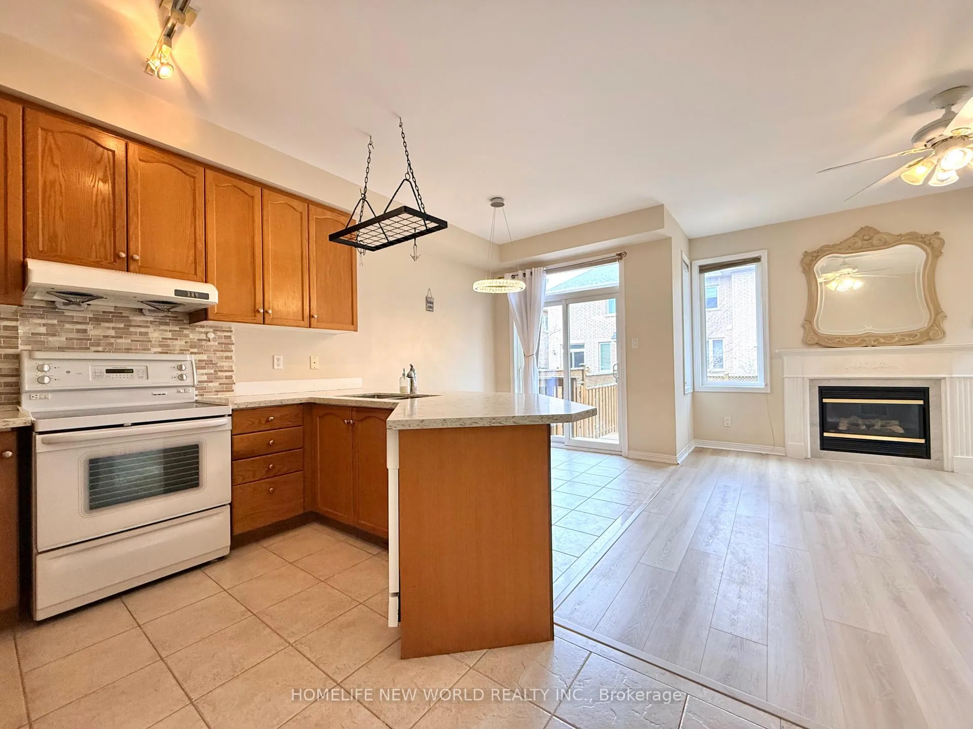 Photo 7 of 20 Sanderson Road, Markham, Cachet — HOMEH