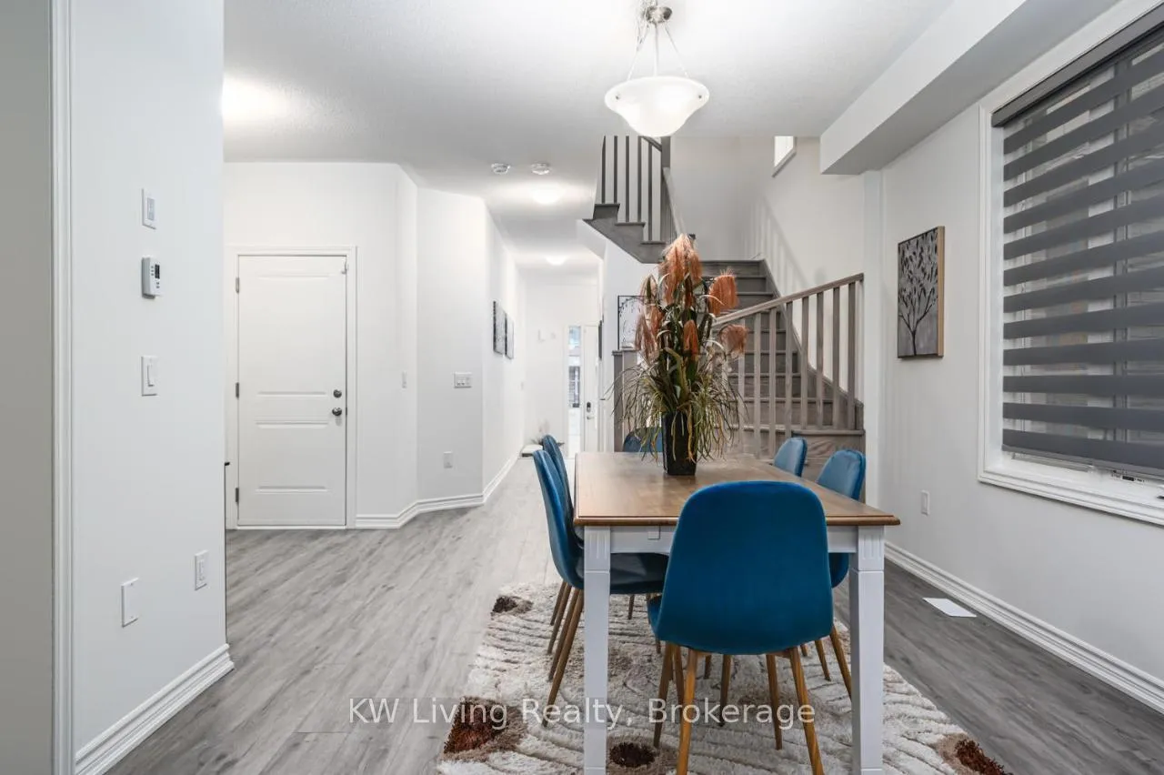 Photo 8 of 3 Sassafras Road, Springwater, Midhurst — HOMEH