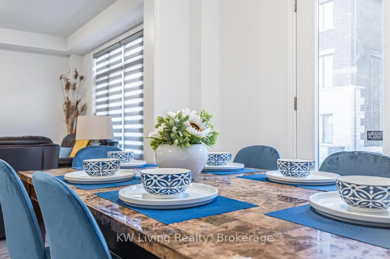 Photo 16 of 3 Sassafras Road, Springwater, Midhurst — HOMEH