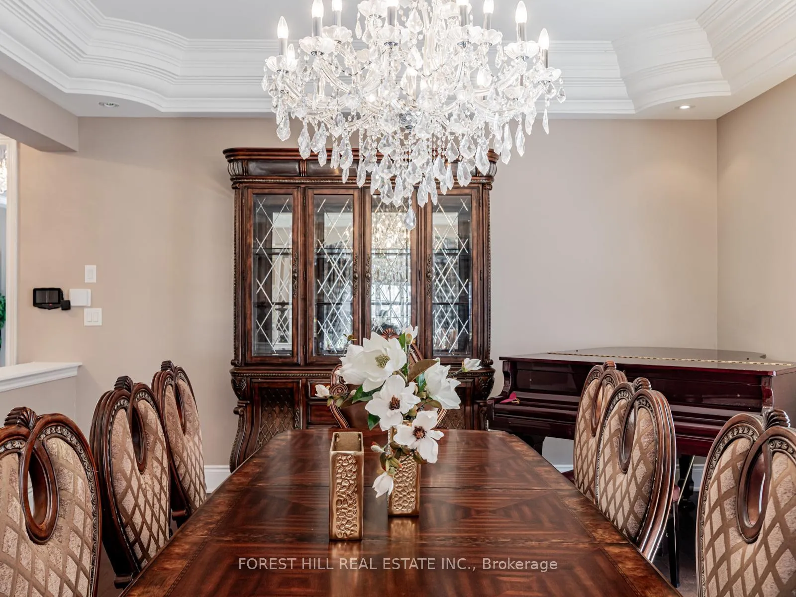 Photo 7 of 22 Longthrope Court, Aurora, Bayview Southeast — HOMEH