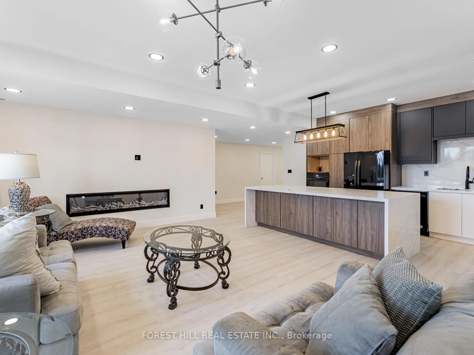 Photo 31 of 22 Longthrope Court, Aurora, Bayview Southeast — HOMEH