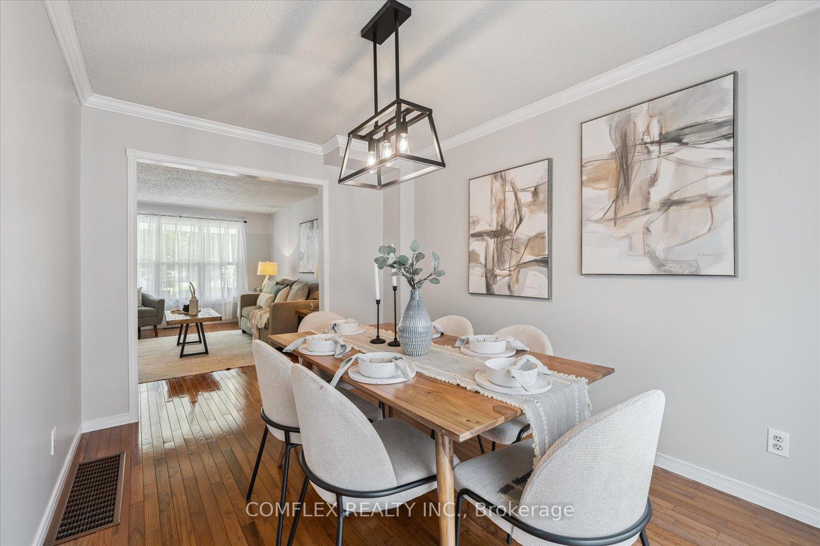 Photo 12 of 66 Cherry Blossom Crescent, Clarington, Courtice — HOMEH