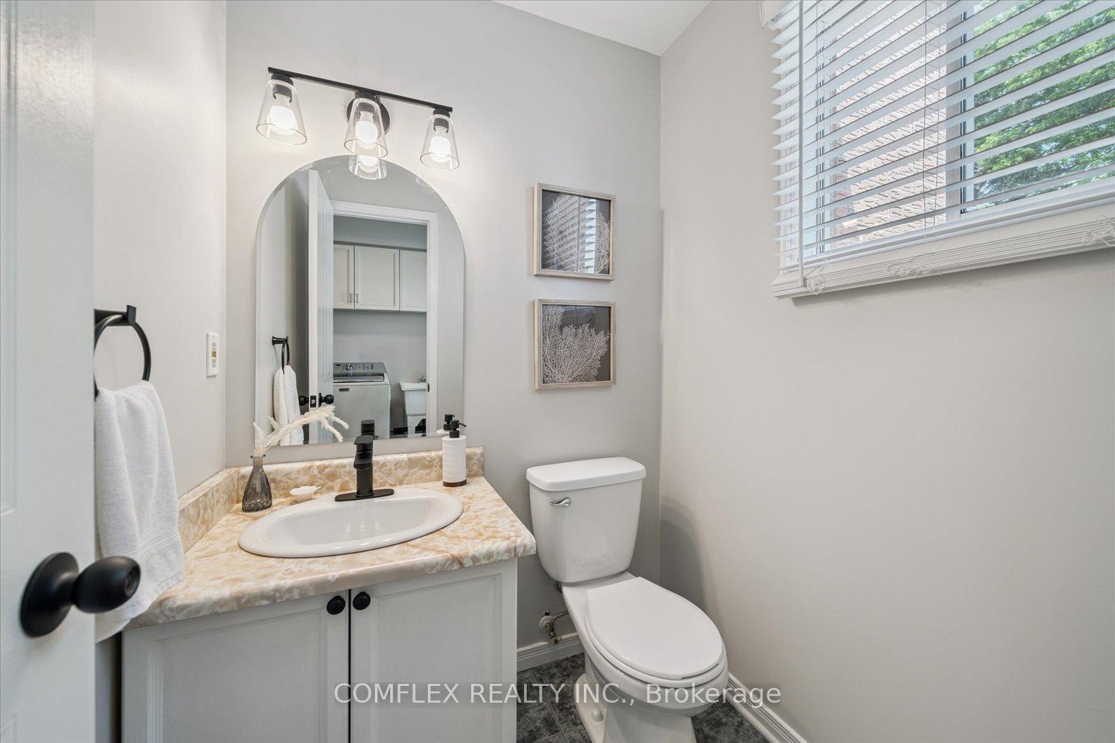 Photo 19 of 66 Cherry Blossom Crescent, Clarington, Courtice — HOMEH
