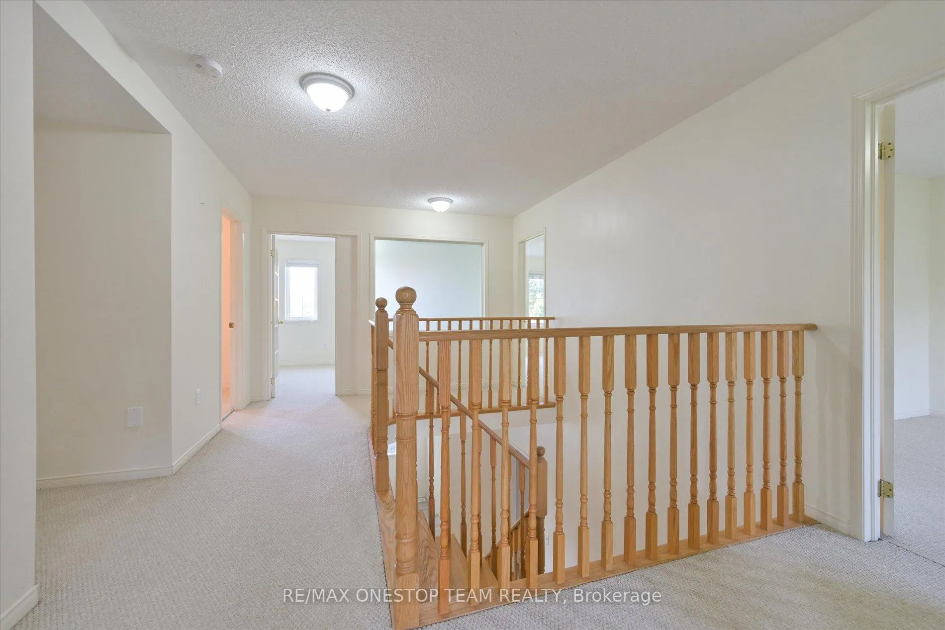 Photo 20 of 98 Northern Dancer Drive, Oshawa, Windfields — HOMEH