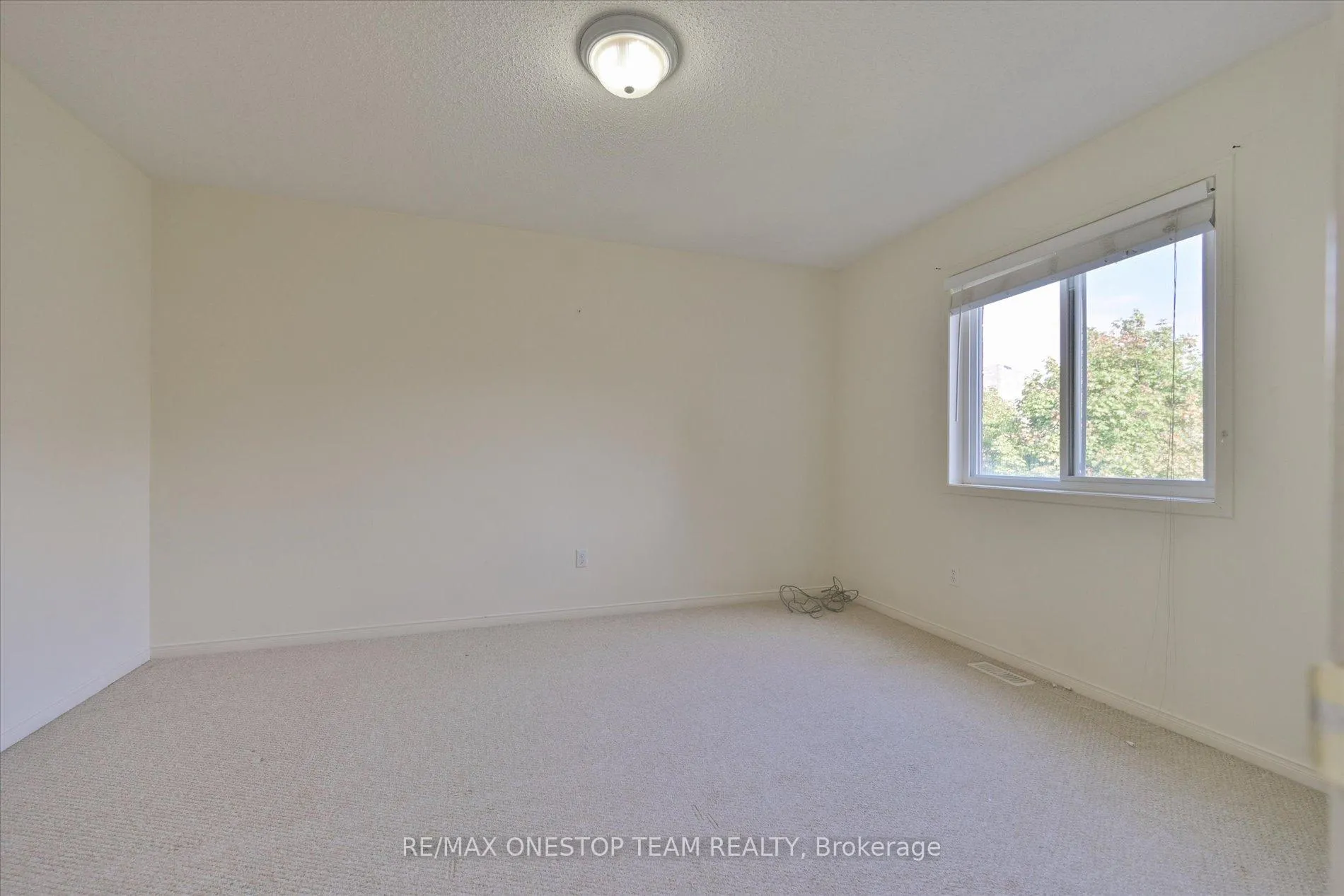 Photo 26 of 98 Northern Dancer Drive, Oshawa, Windfields — HOMEH